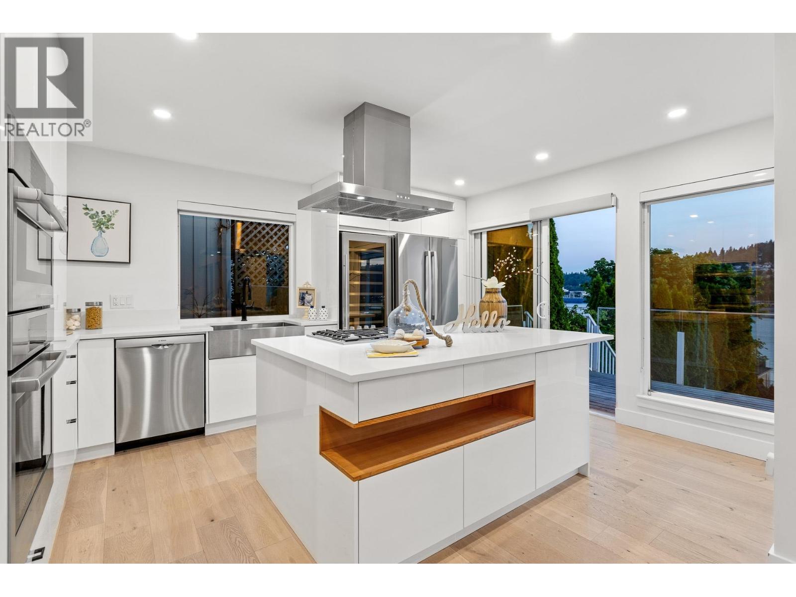 1122 IOCO ROAD, Port Moody