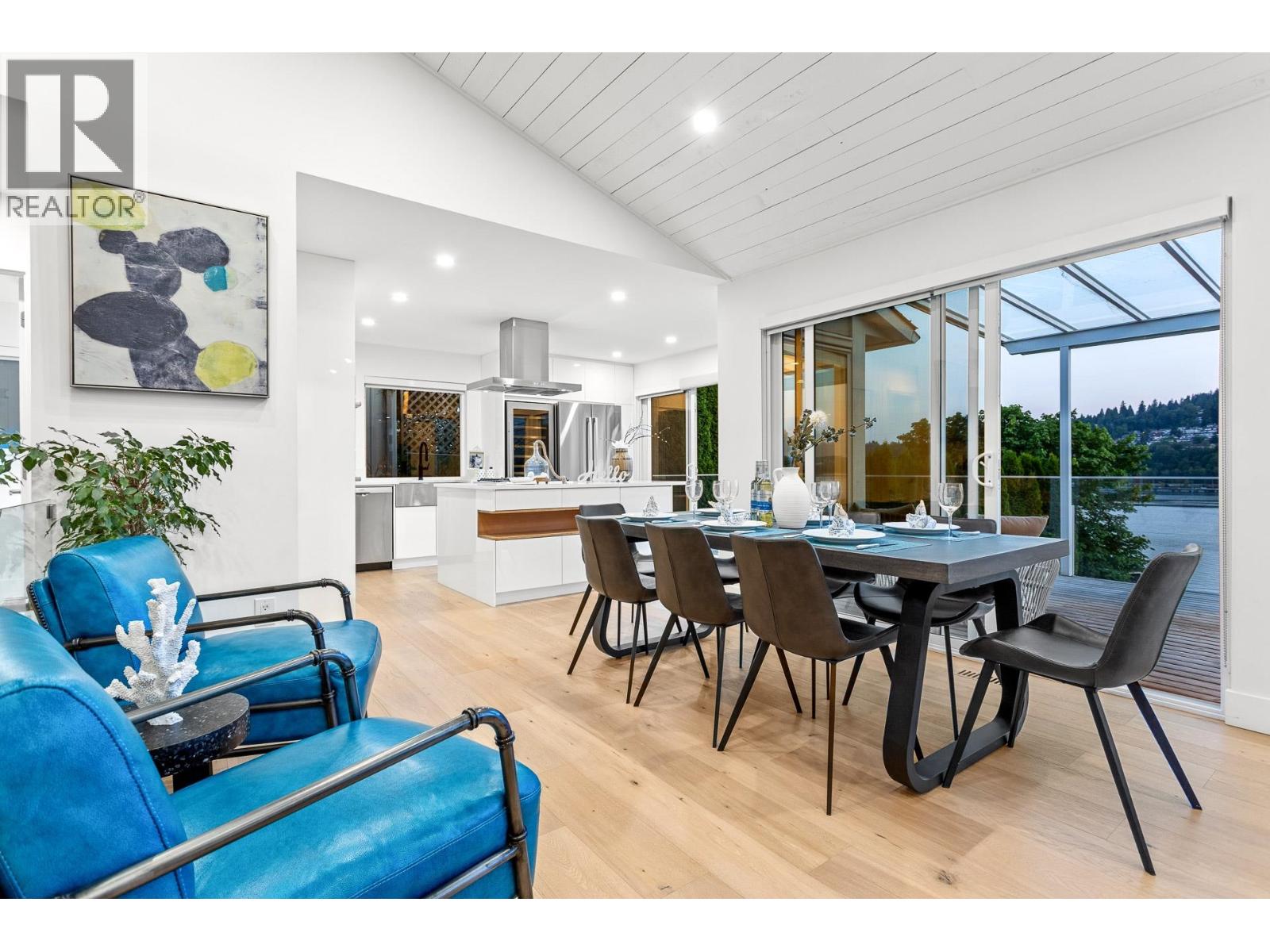 1122 IOCO ROAD, Port Moody