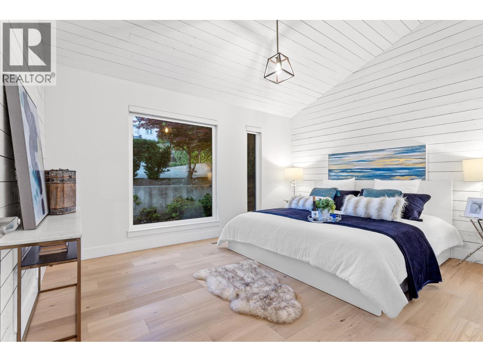 1122 IOCO ROAD, Port Moody