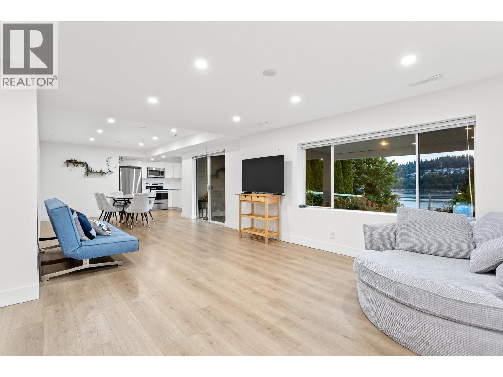 1122 IOCO ROAD, Port Moody