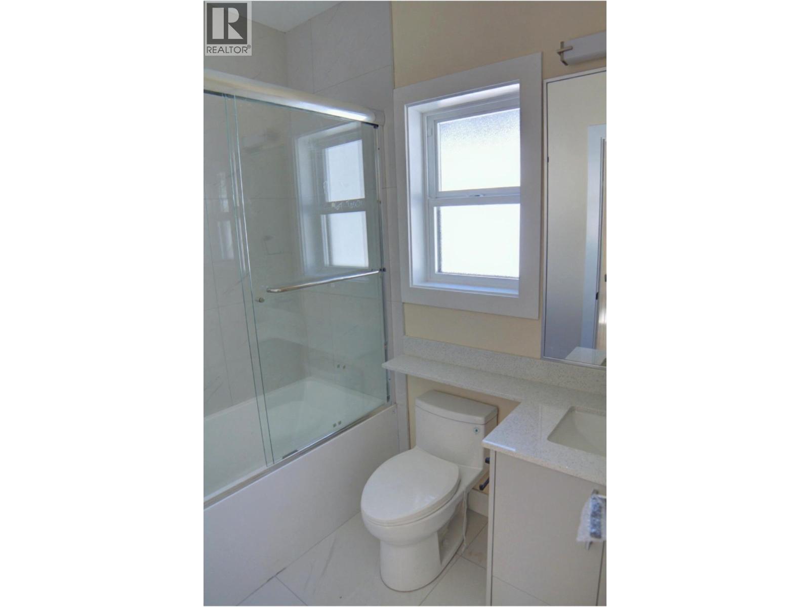 5169 57 STREET, Ladner