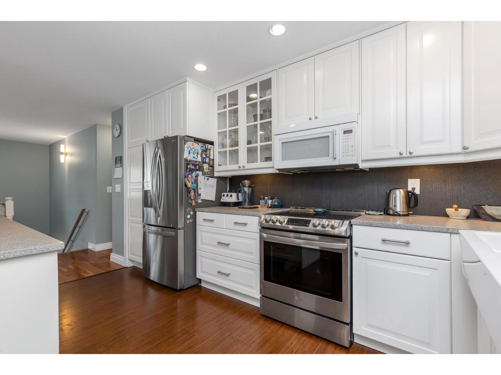 22 34250 HAZELWOOD AVENUE, Abbotsford