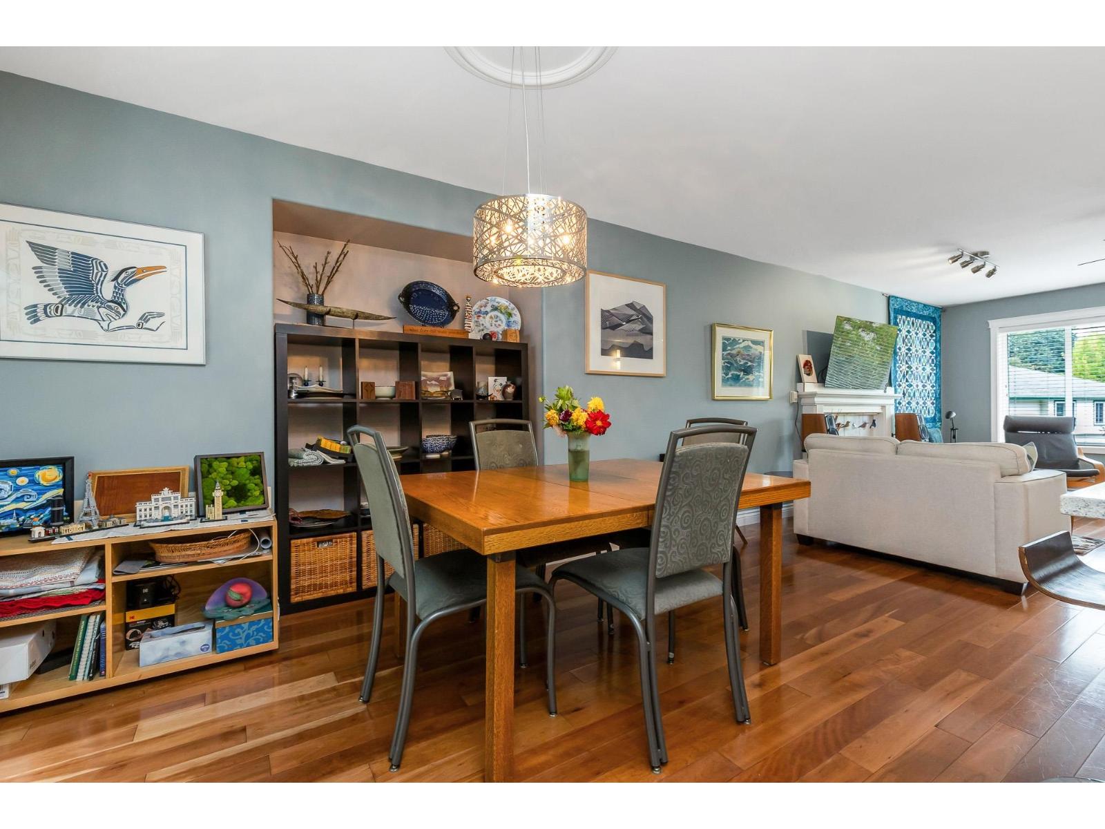 22 34250 HAZELWOOD AVENUE, Abbotsford