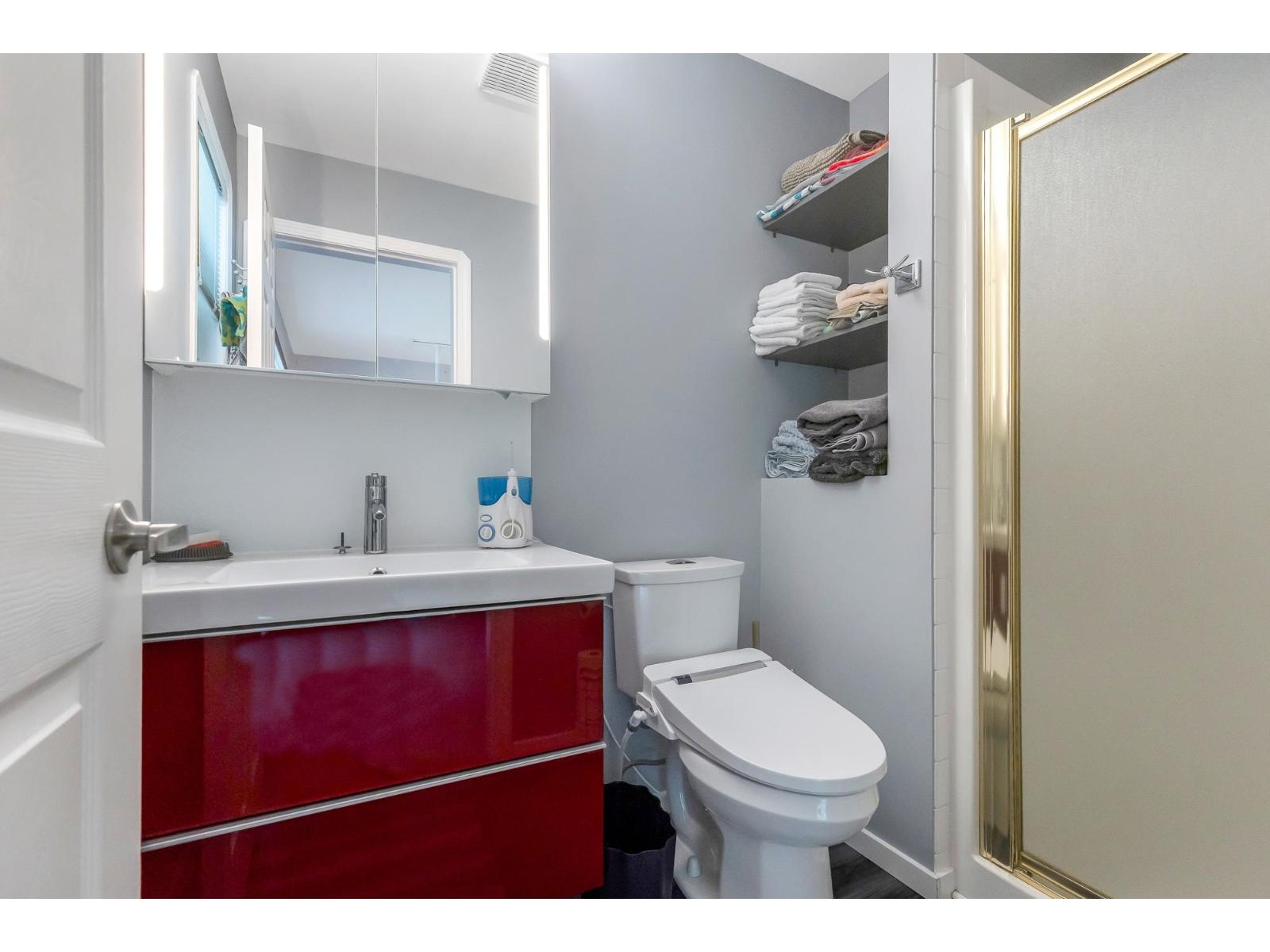 22 34250 HAZELWOOD AVENUE, Abbotsford