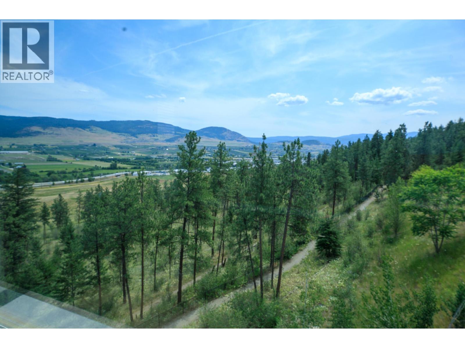 307 985 Academy Way, Kelowna