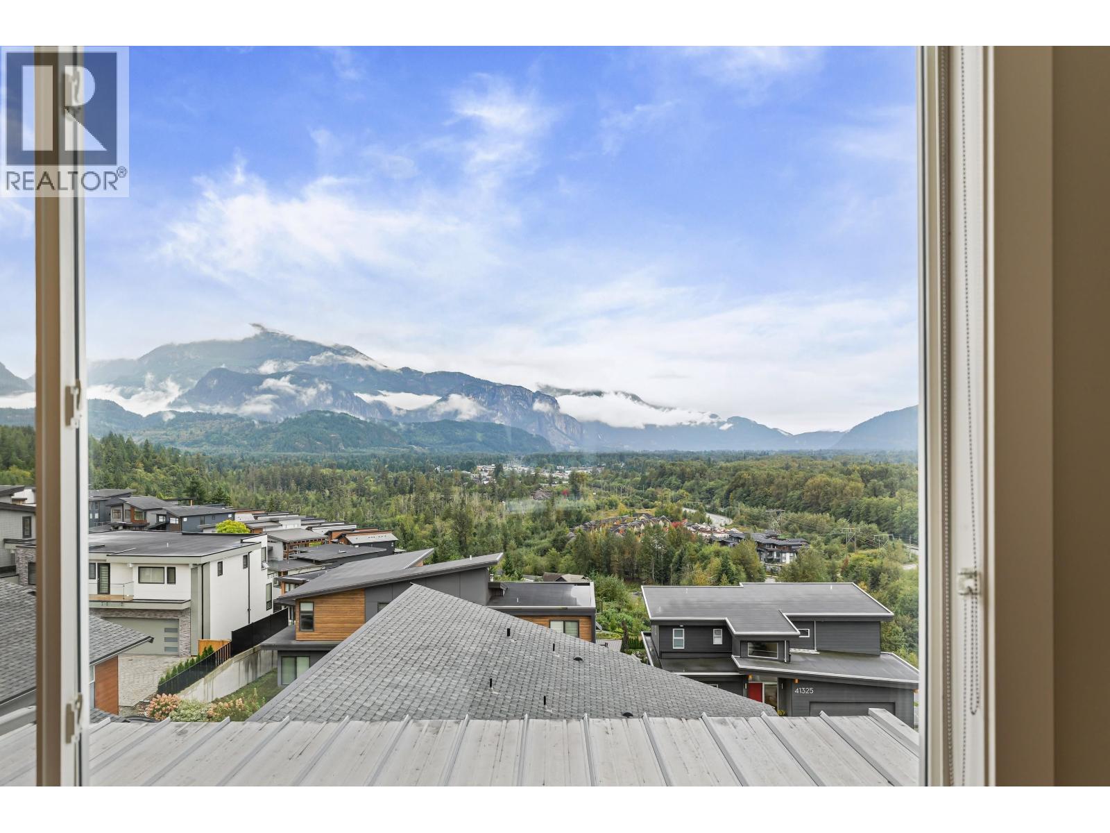 5 41365 SKYRIDGE PLACE, Squamish
