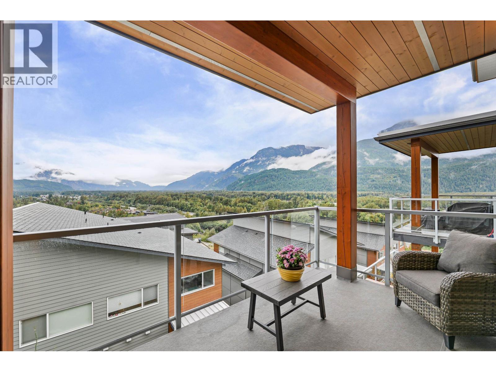 5 41365 SKYRIDGE PLACE, Squamish