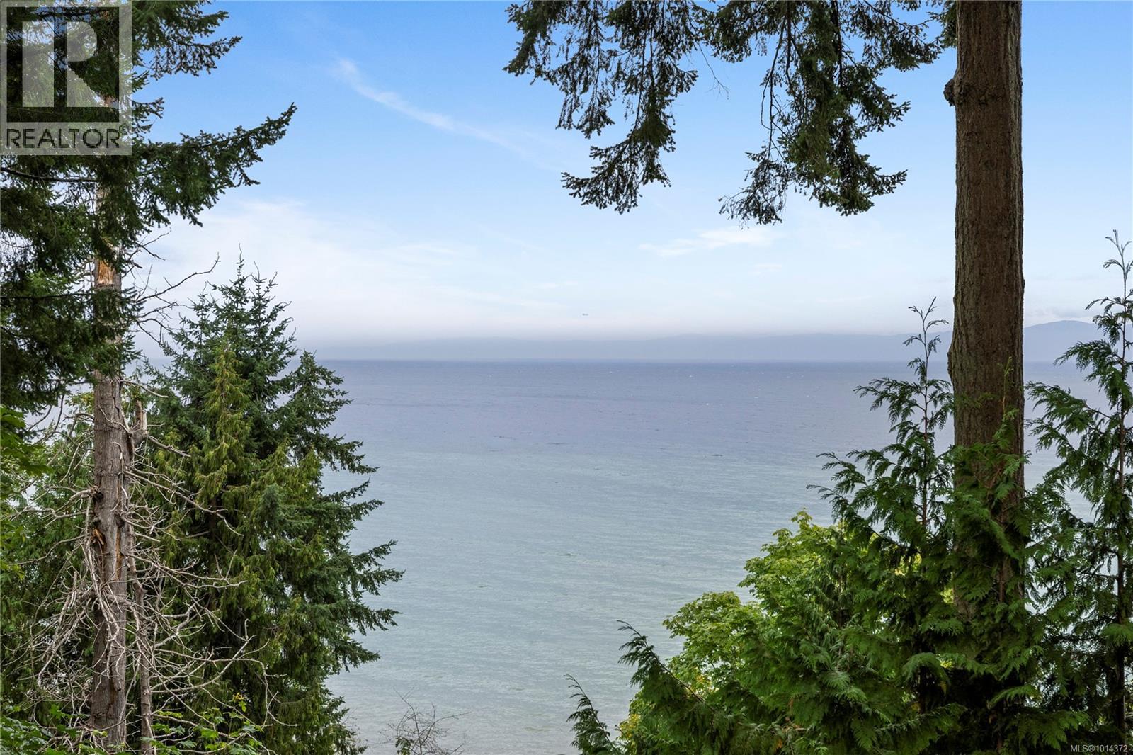 5171 Island Hwy W, Qualicum Beach