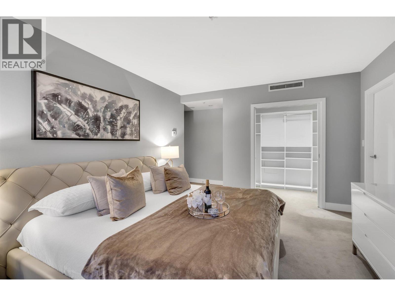 3202 1111 ALBERNI STREET, Vancouver