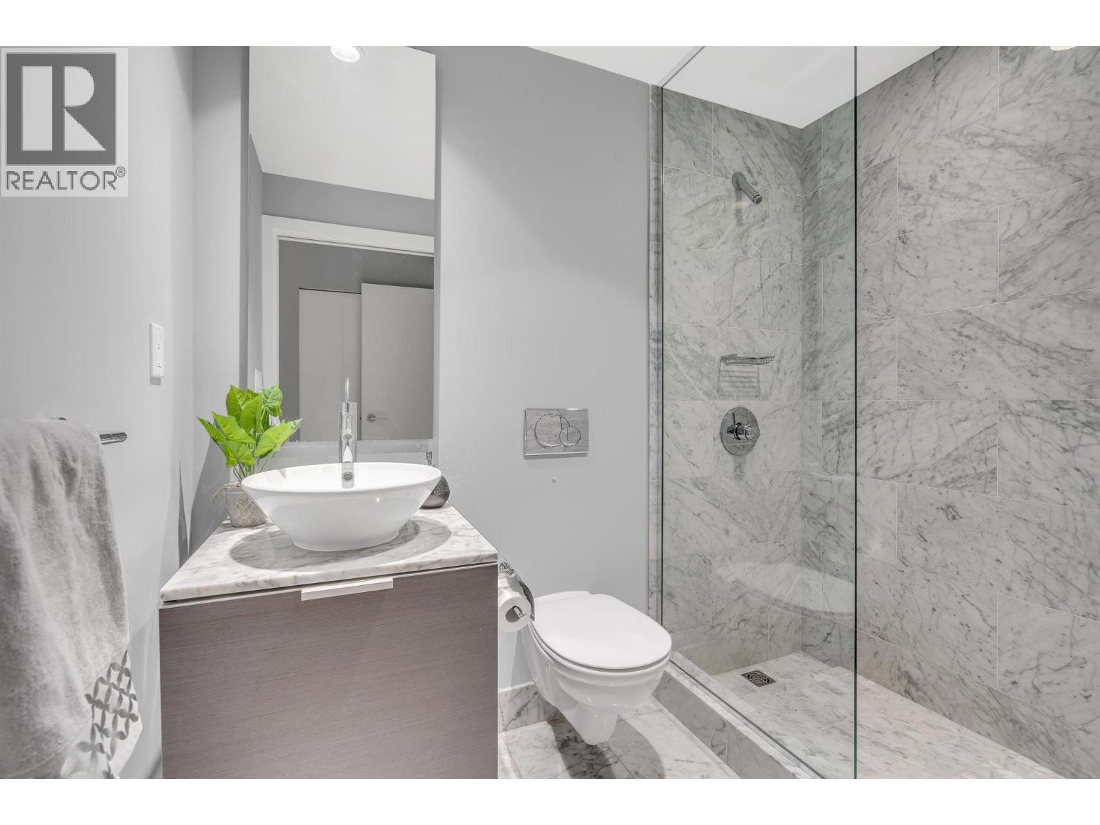3202 1111 ALBERNI STREET, Vancouver