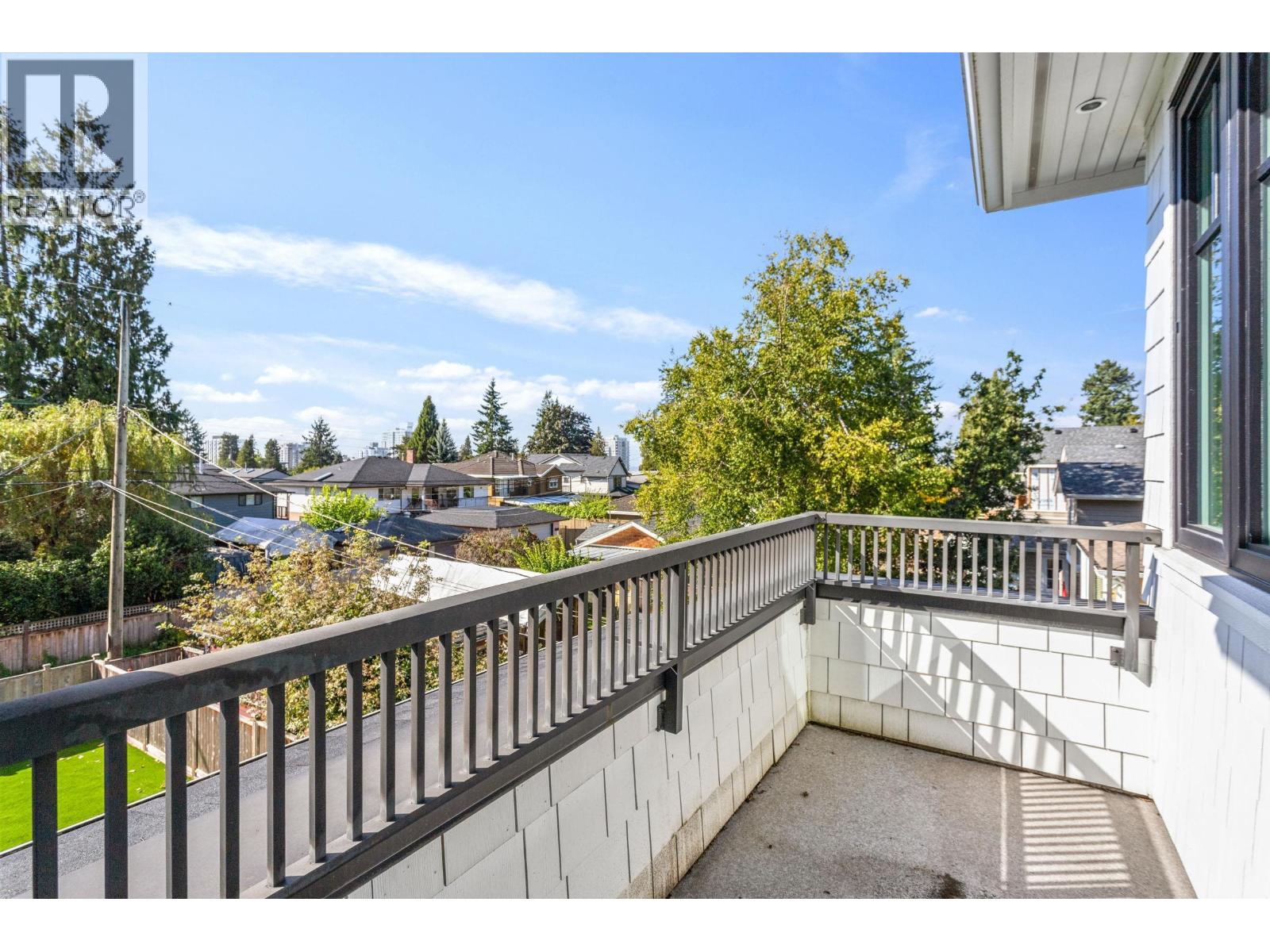 345 E 20TH STREET, North Vancouver