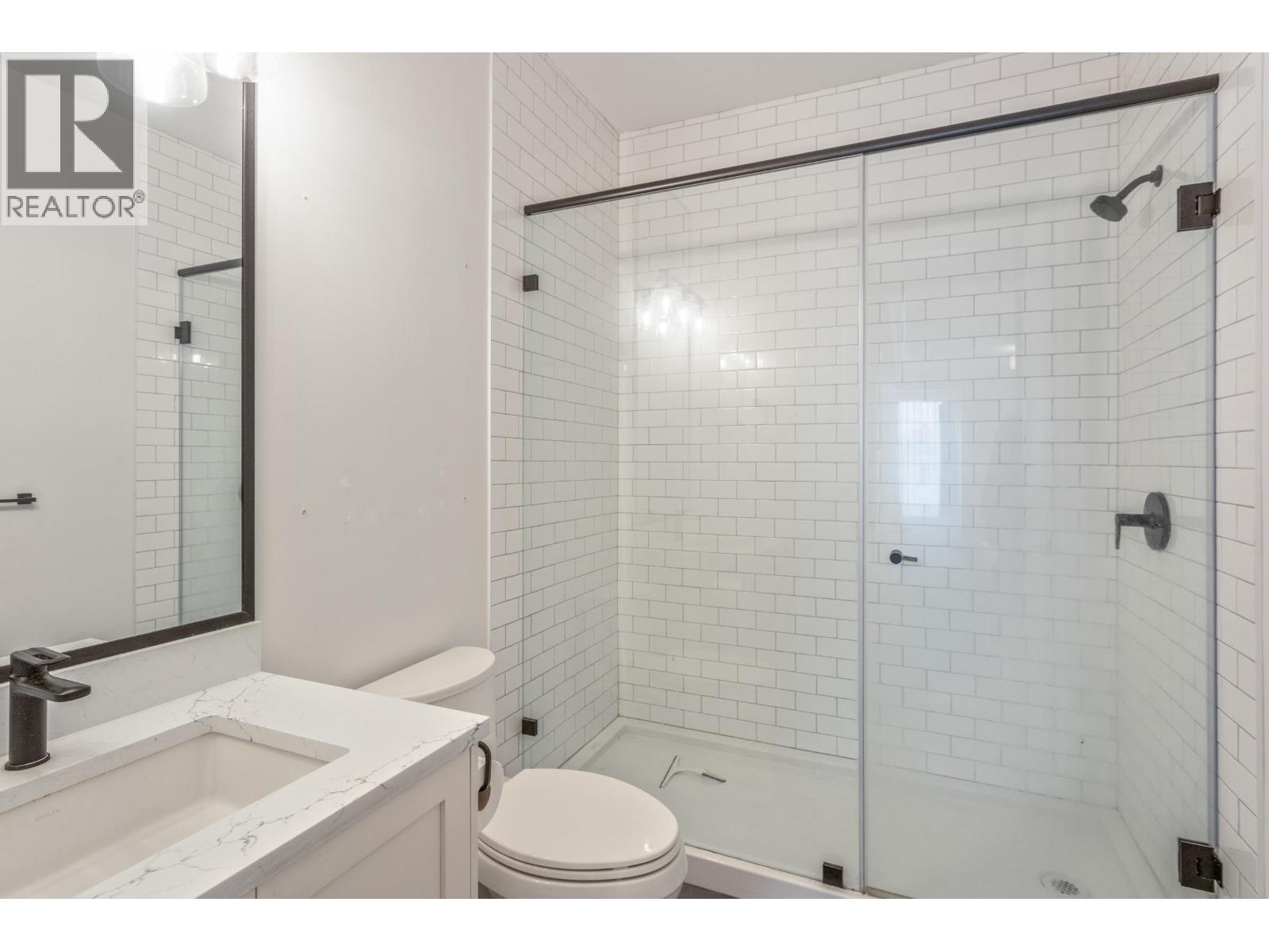 345 E 20TH STREET, North Vancouver