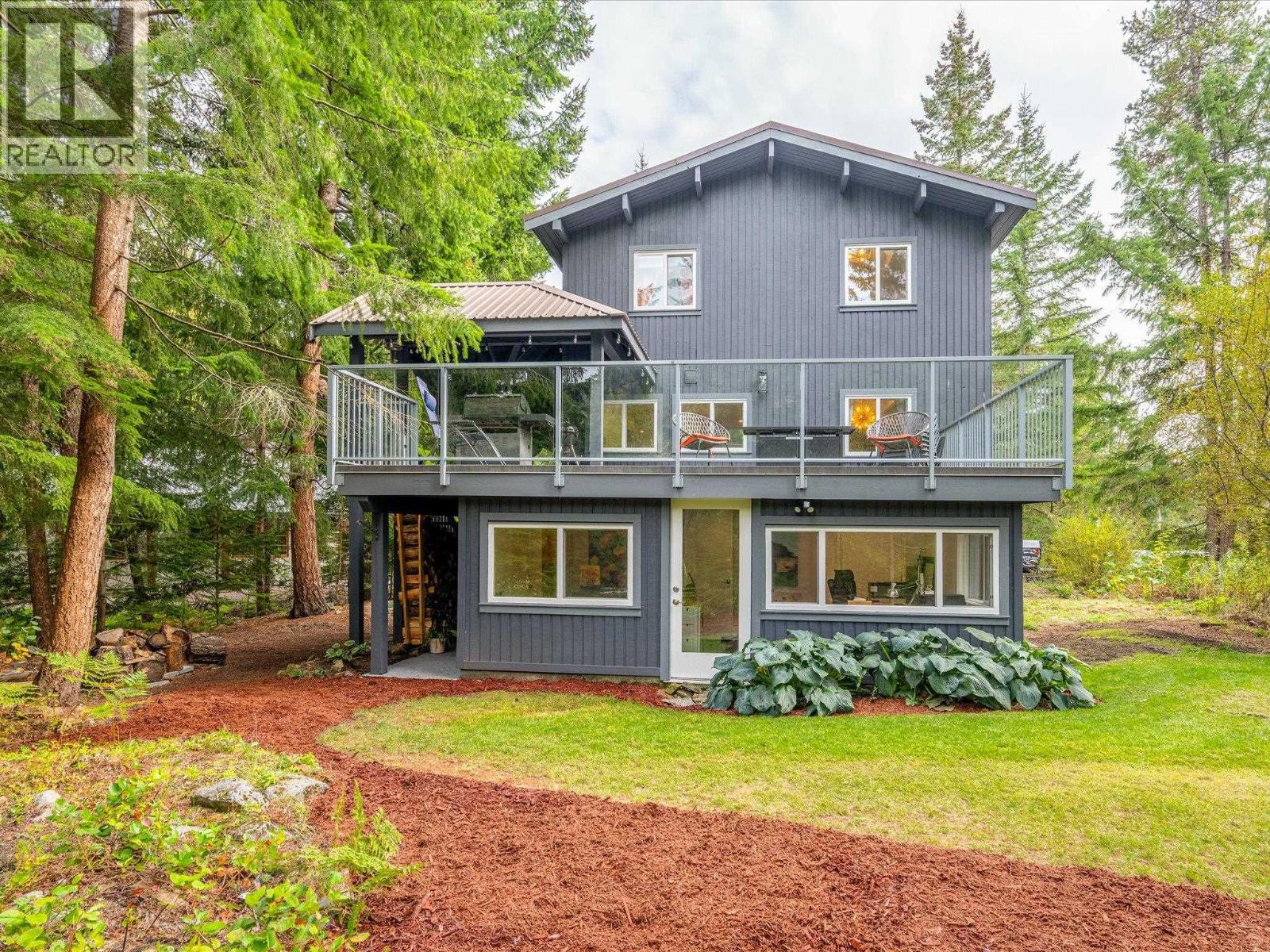 16 GARIBALDI DRIVE, Whistler