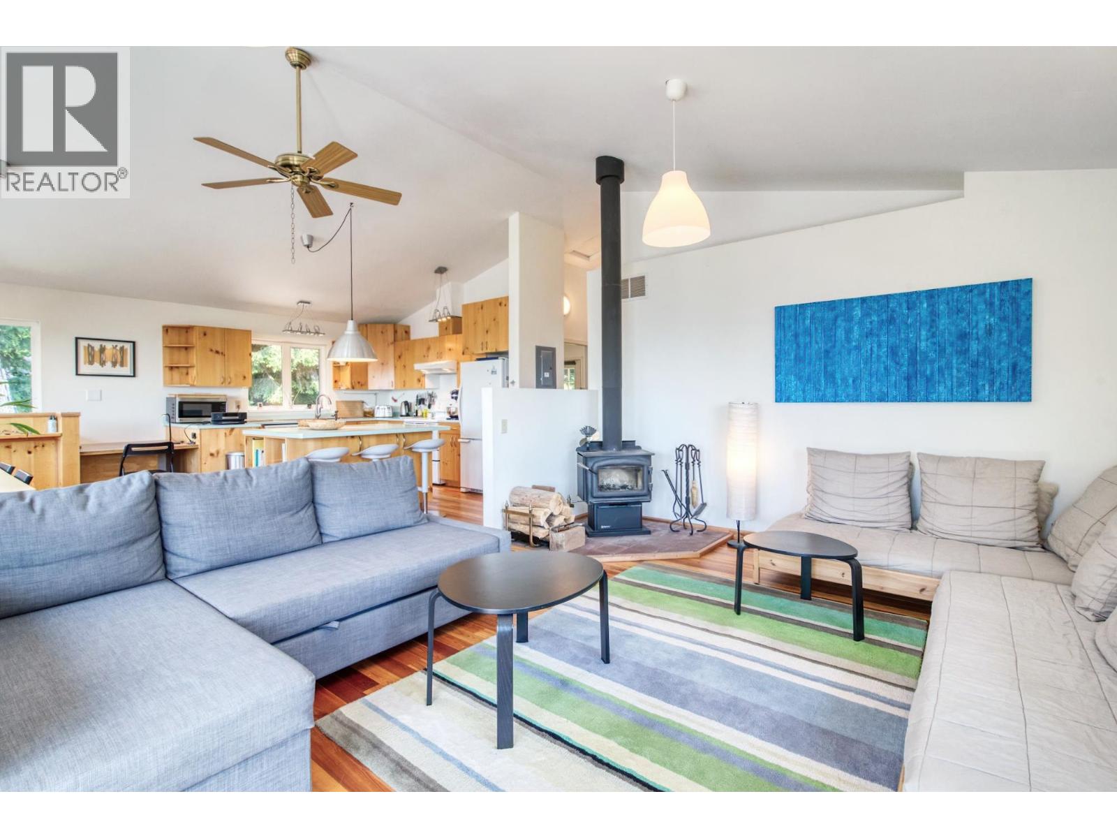 1664 GOWER POINT ROAD, Gibsons