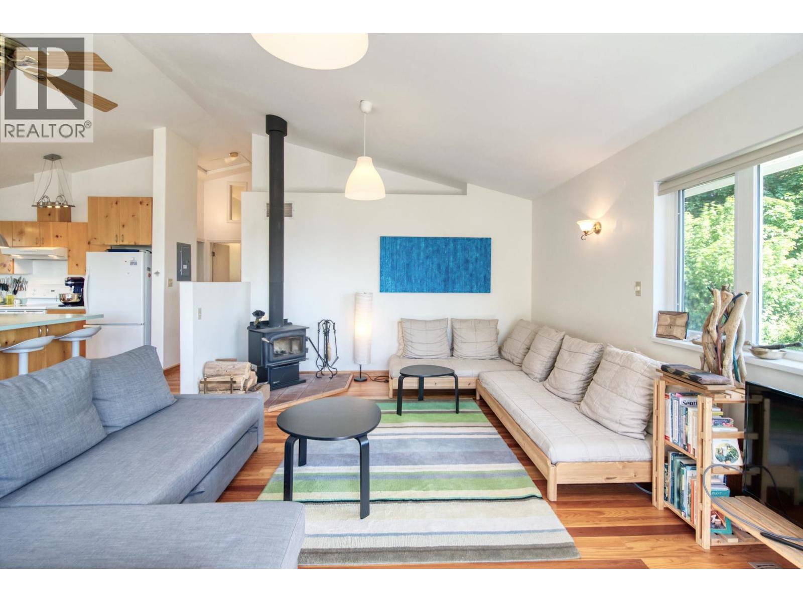 1664 GOWER POINT ROAD, Gibsons