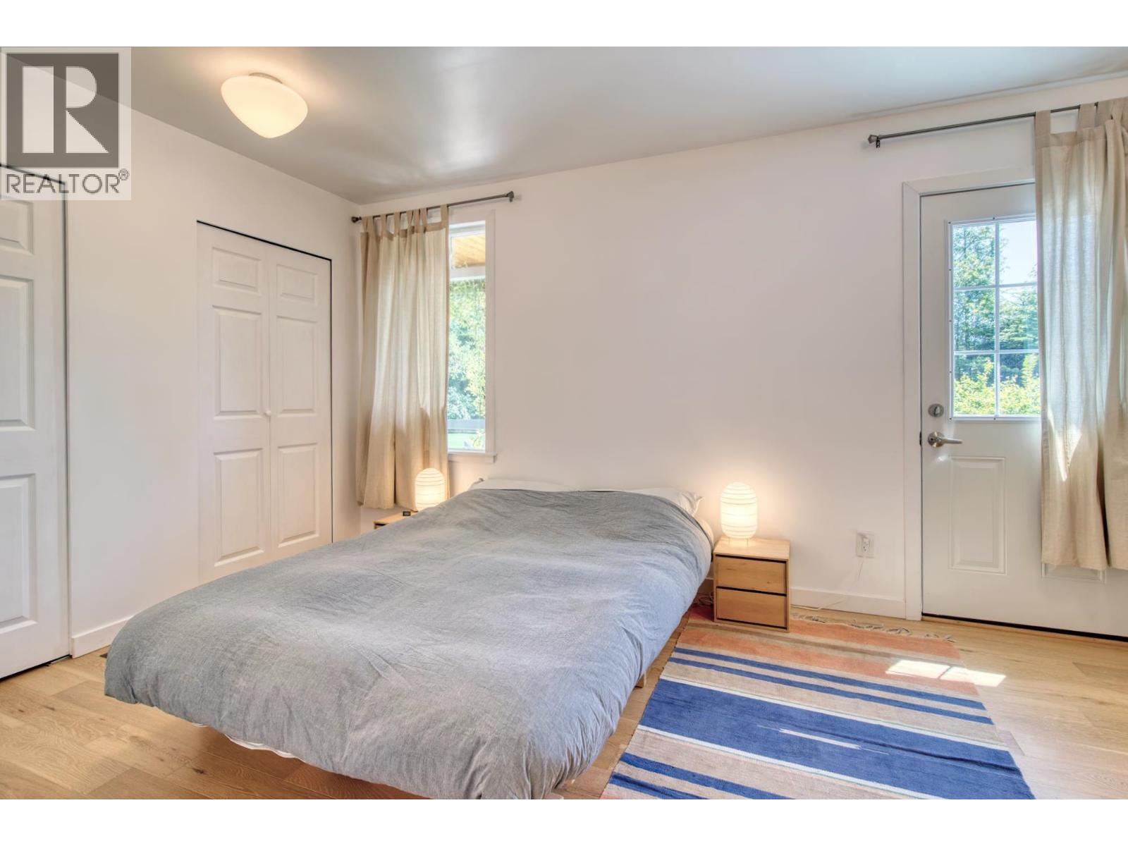 1664 GOWER POINT ROAD, Gibsons