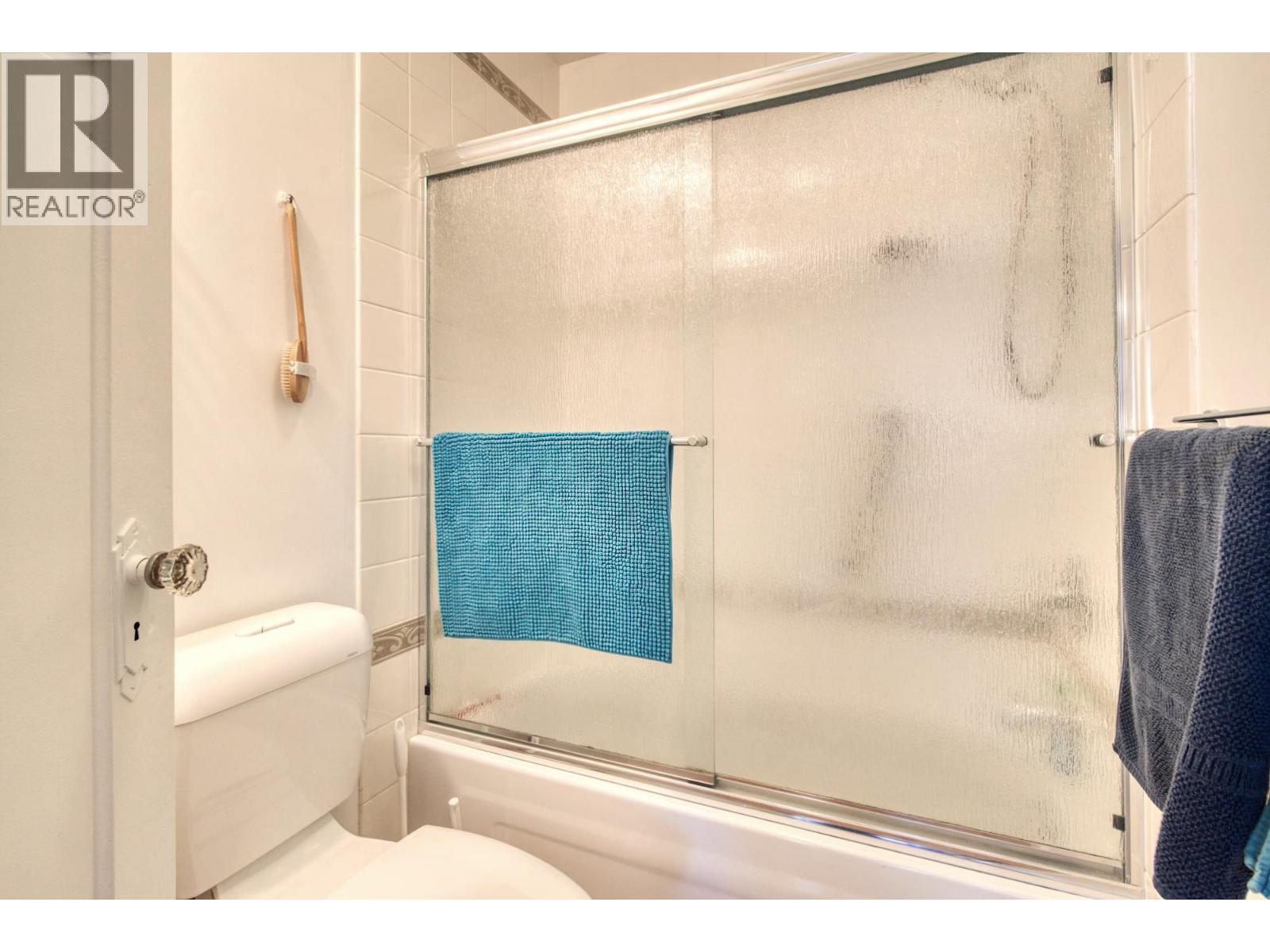 1664 GOWER POINT ROAD, Gibsons