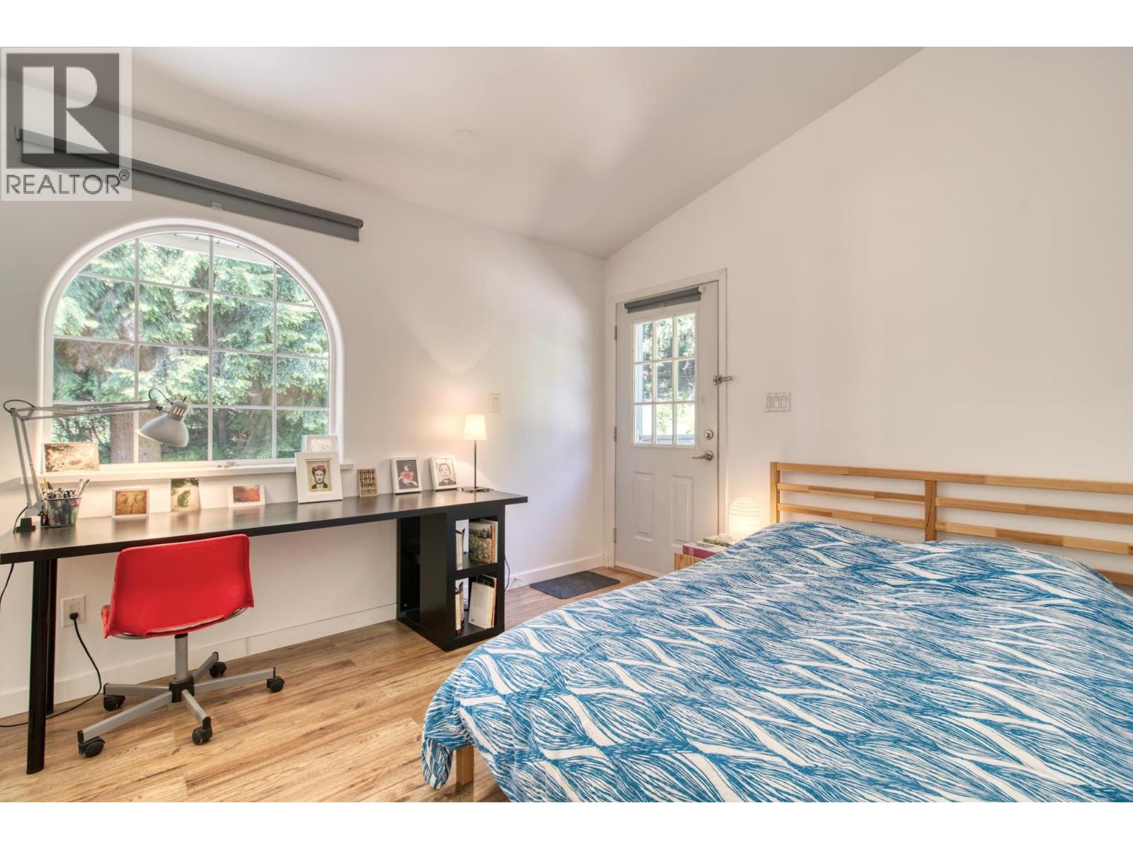 1664 GOWER POINT ROAD, Gibsons