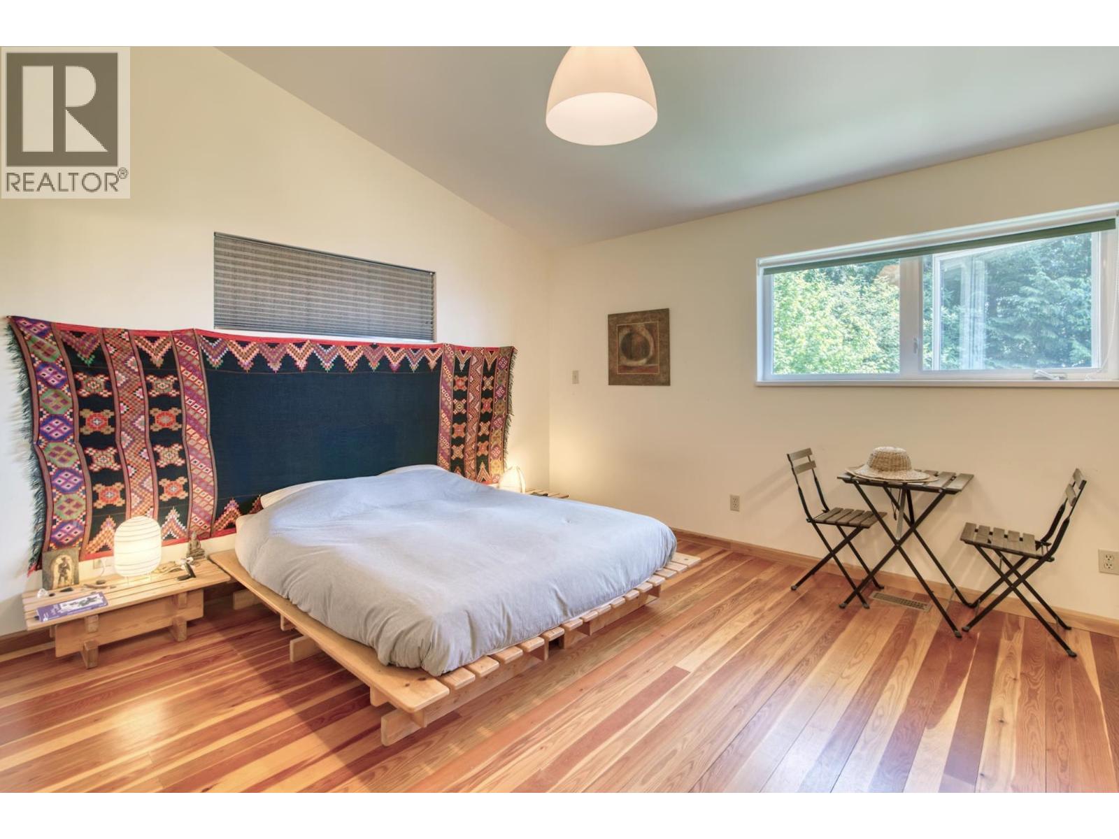 1664 GOWER POINT ROAD, Gibsons