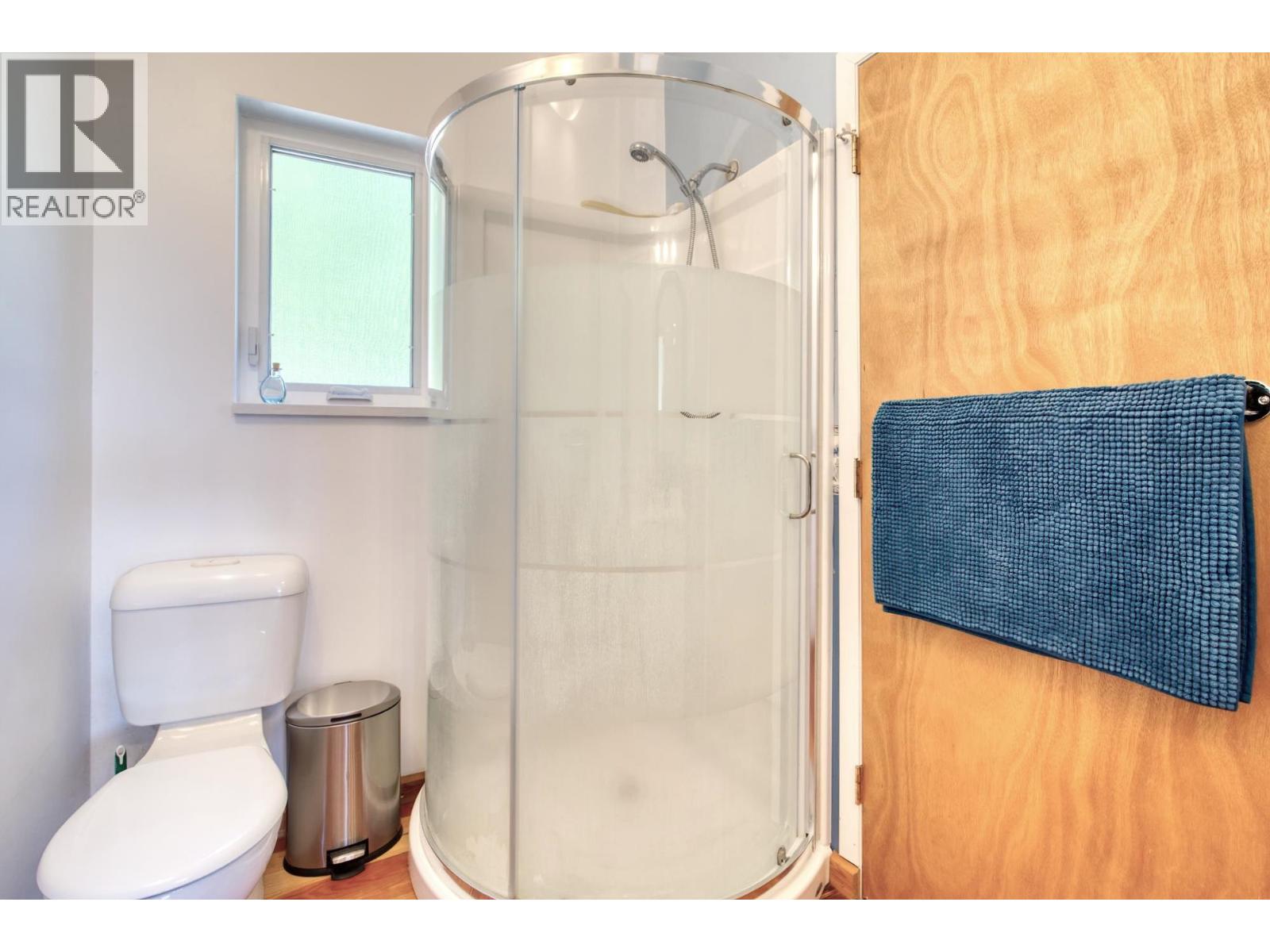 1664 GOWER POINT ROAD, Gibsons