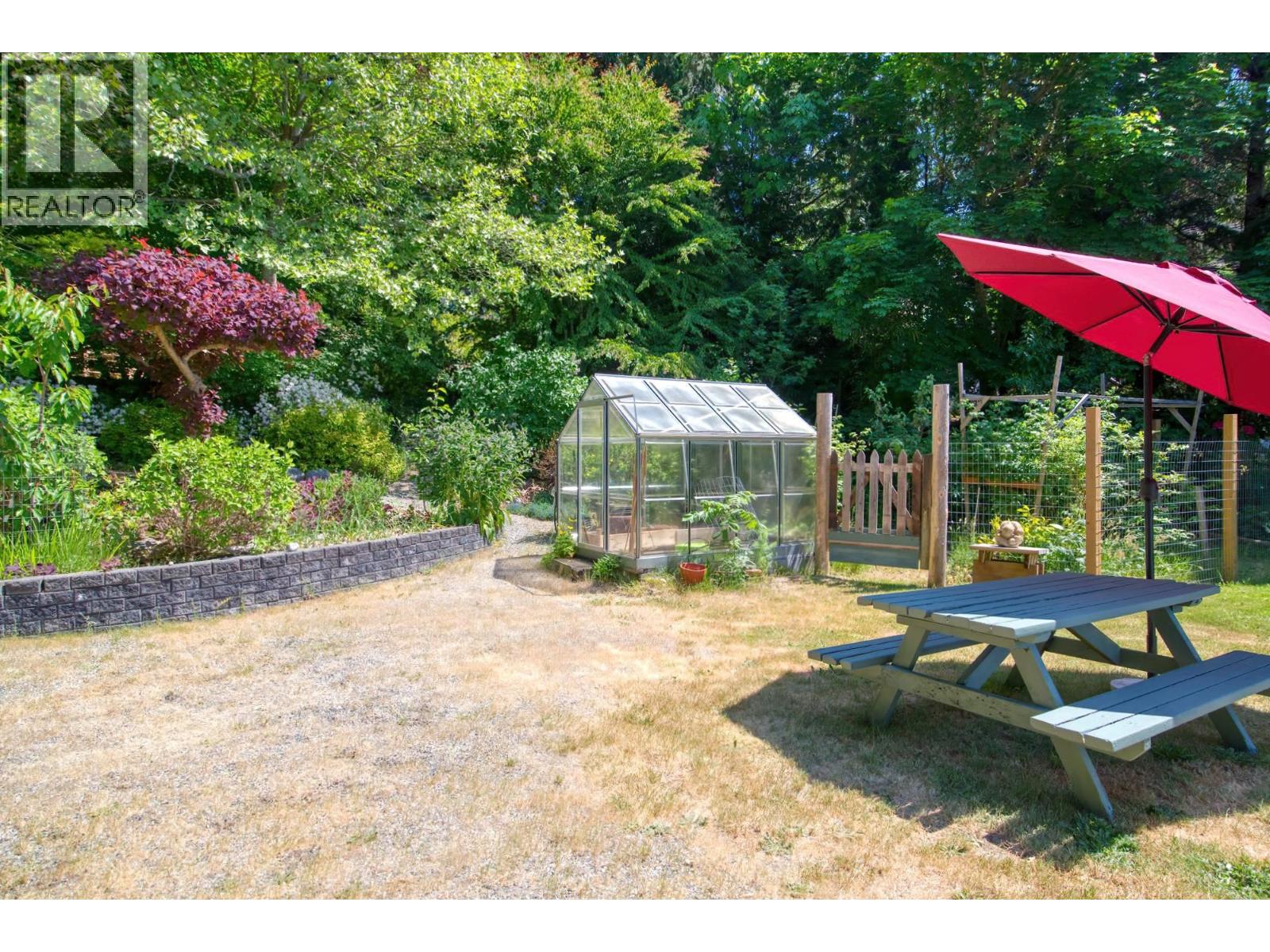 1664 GOWER POINT ROAD, Gibsons