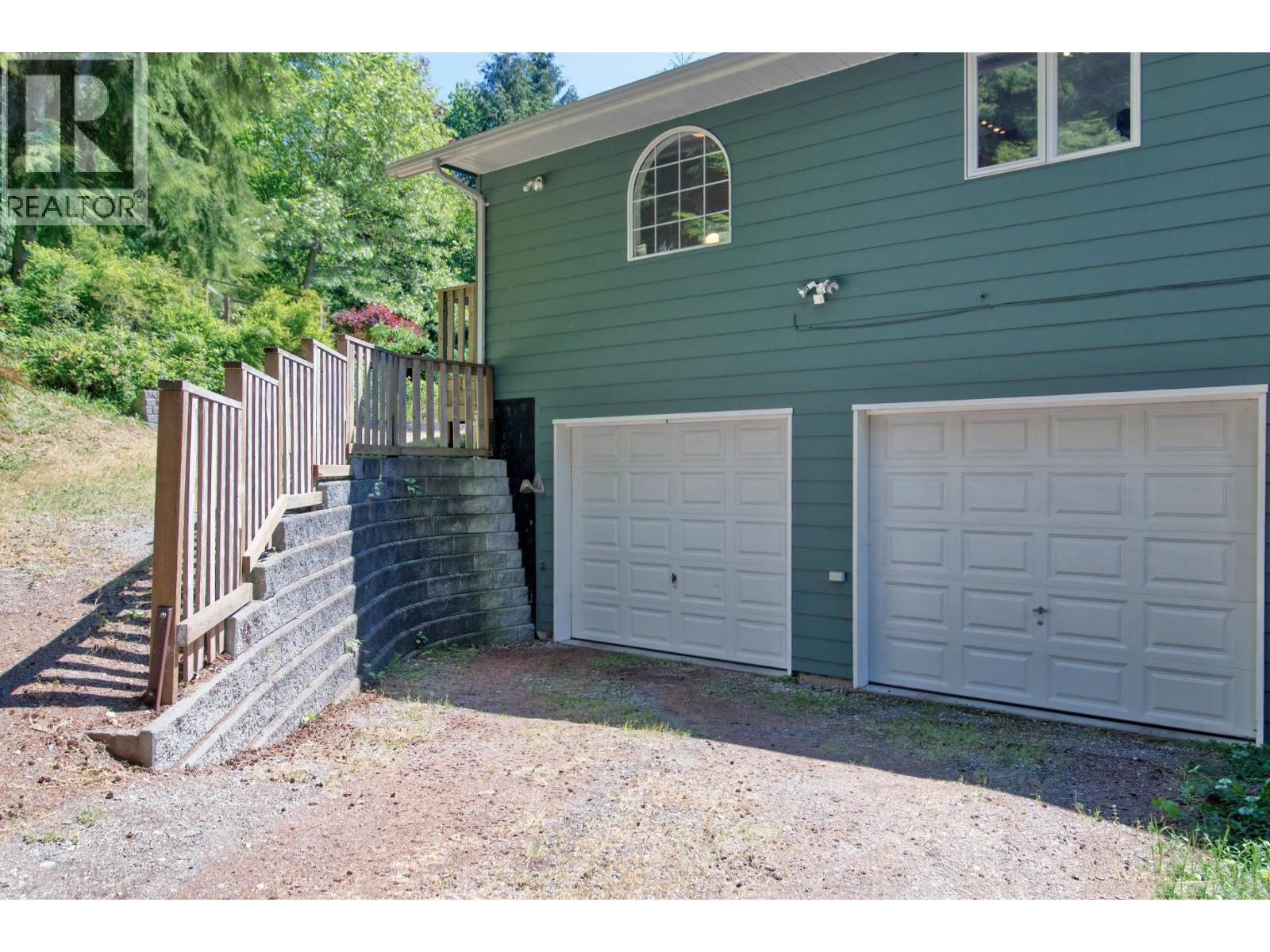 1664 GOWER POINT ROAD, Gibsons