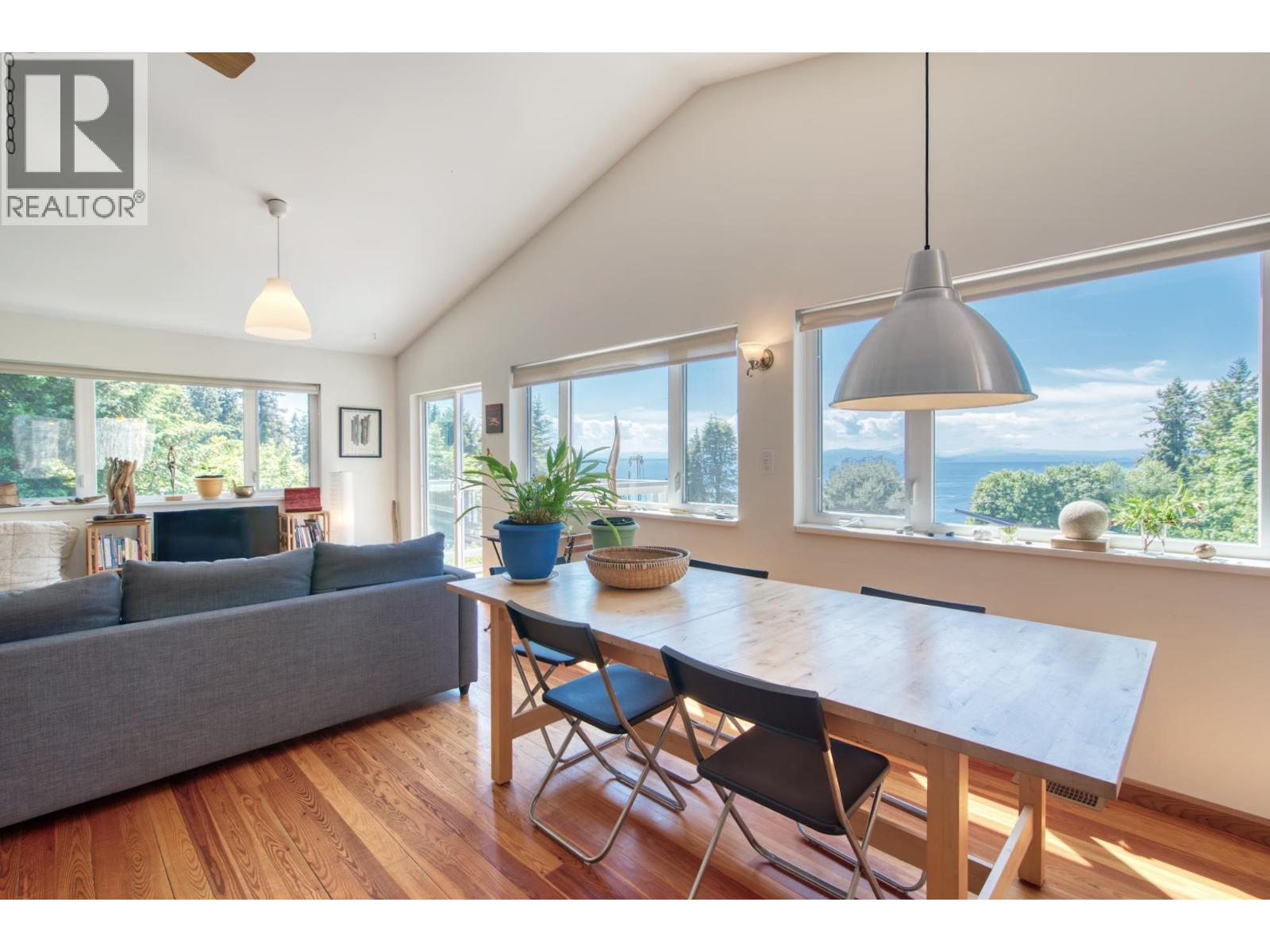 1664 GOWER POINT ROAD, Gibsons