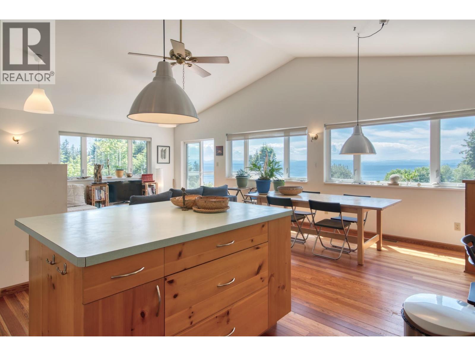 1664 GOWER POINT ROAD, Gibsons