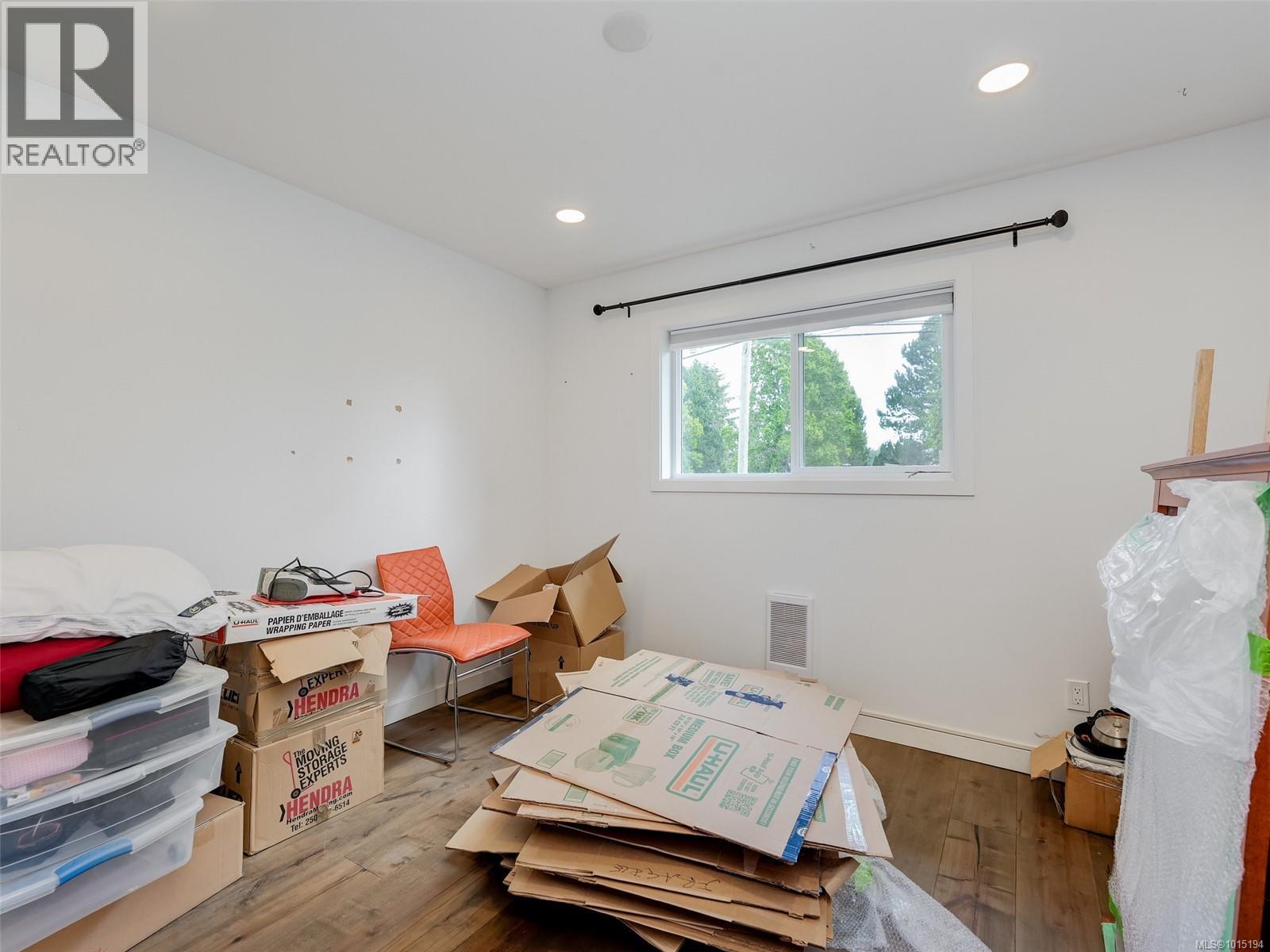 2818 Carlow Rd, Langford