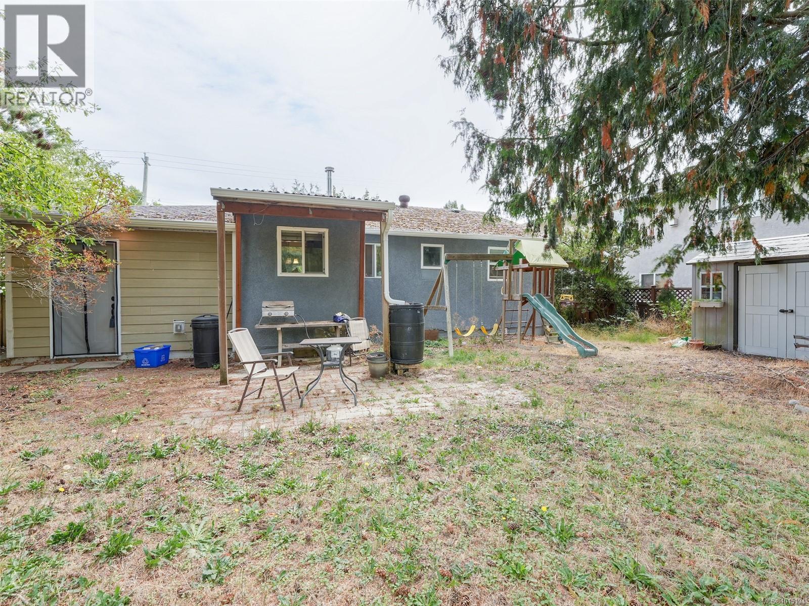 2818 Carlow Rd, Langford