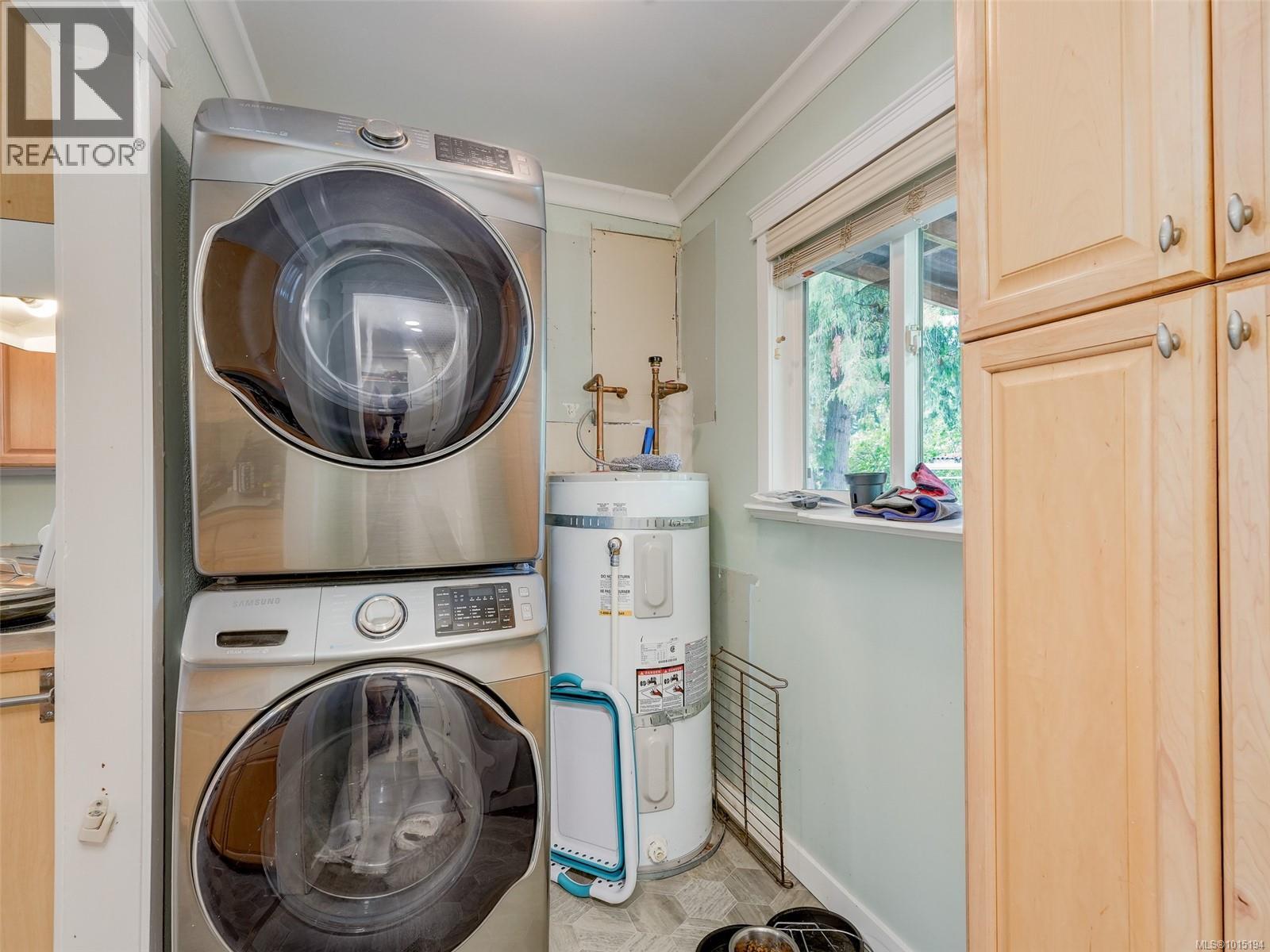 2818 Carlow Rd, Langford