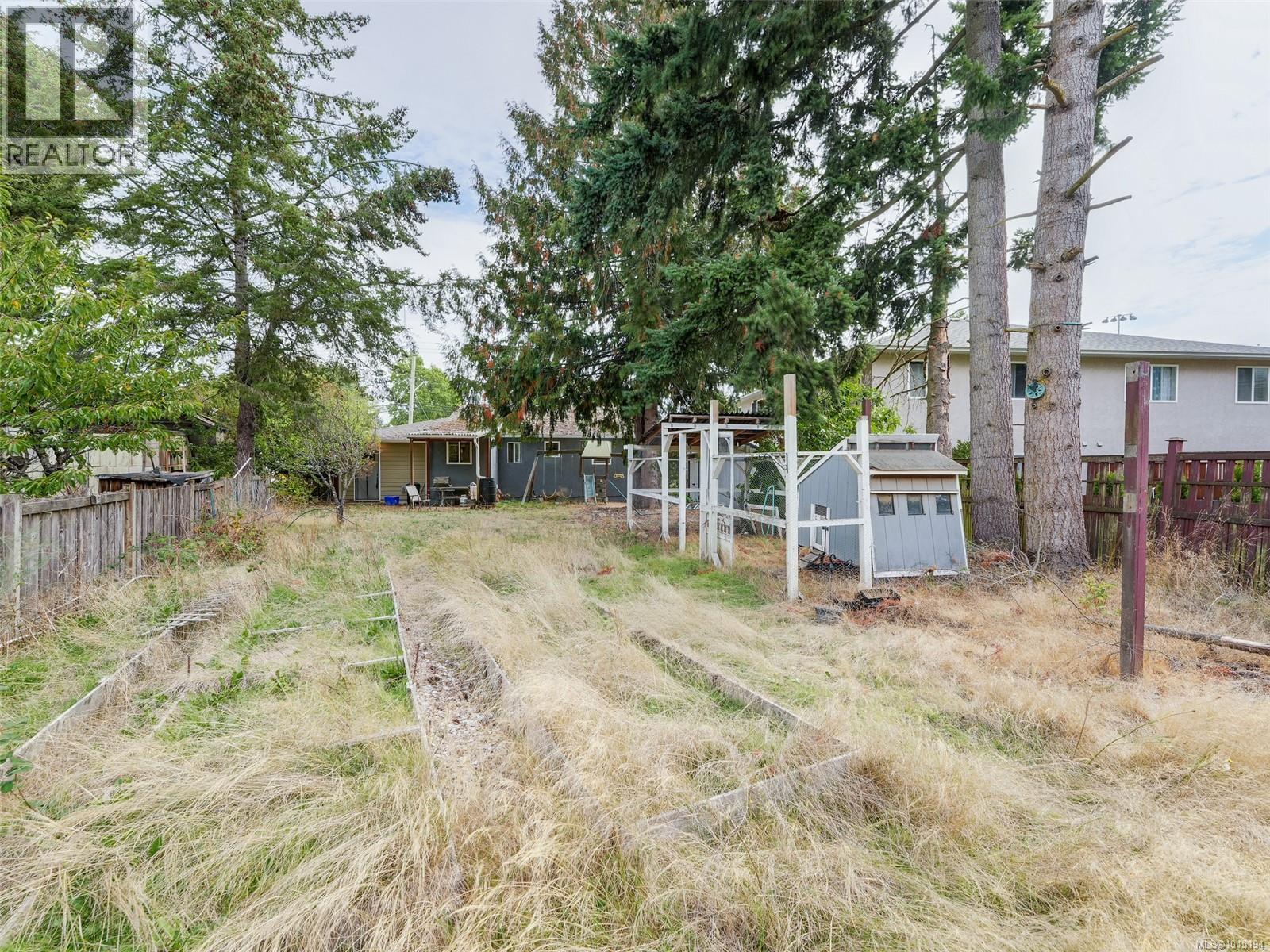 2818 Carlow Rd, Langford