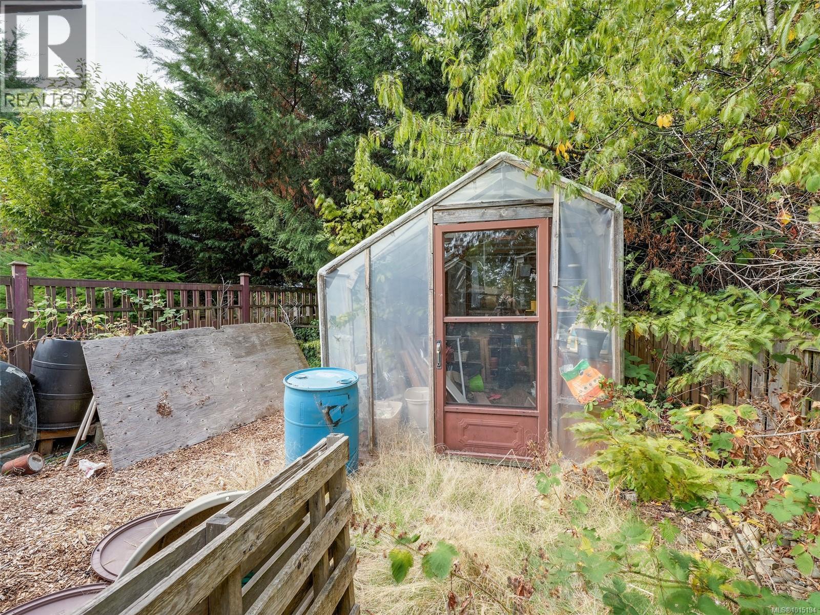 2818 Carlow Rd, Langford
