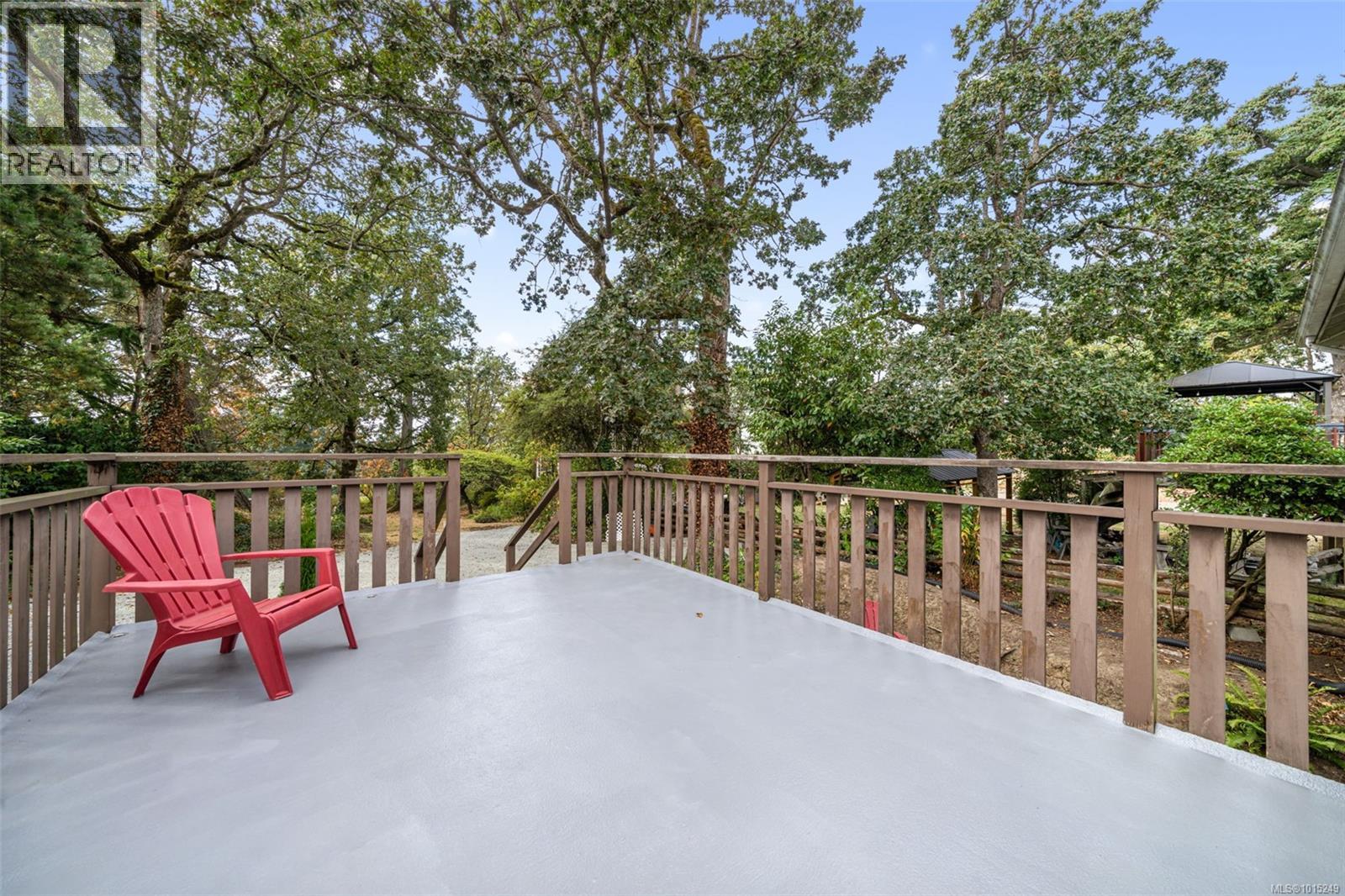 1075 Burnside Rd W, Saanich