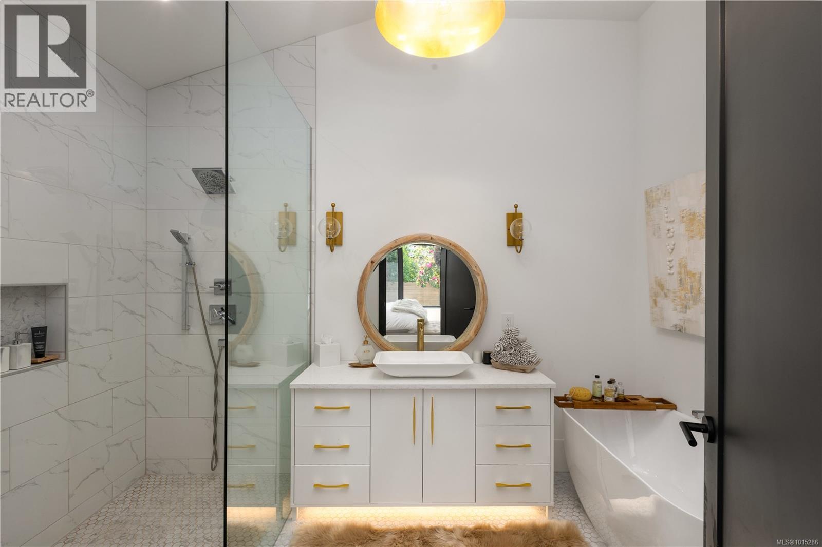  2473 Plumer Street, Oak Bay