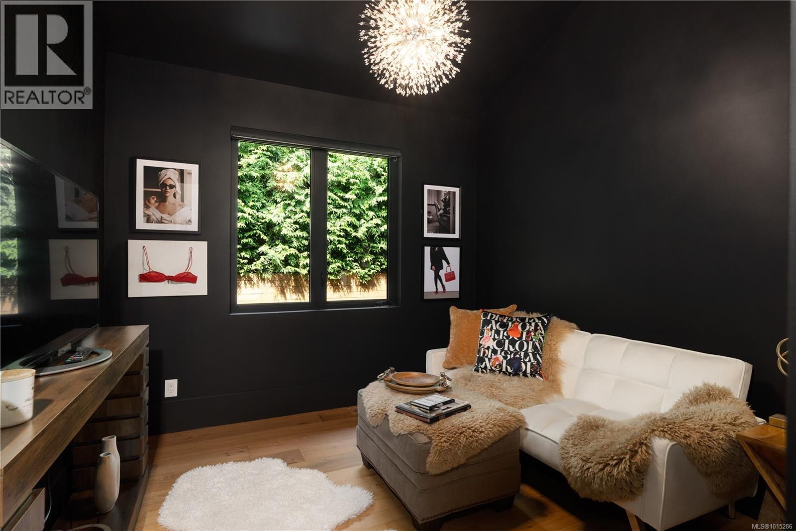  2473 Plumer Street, Oak Bay