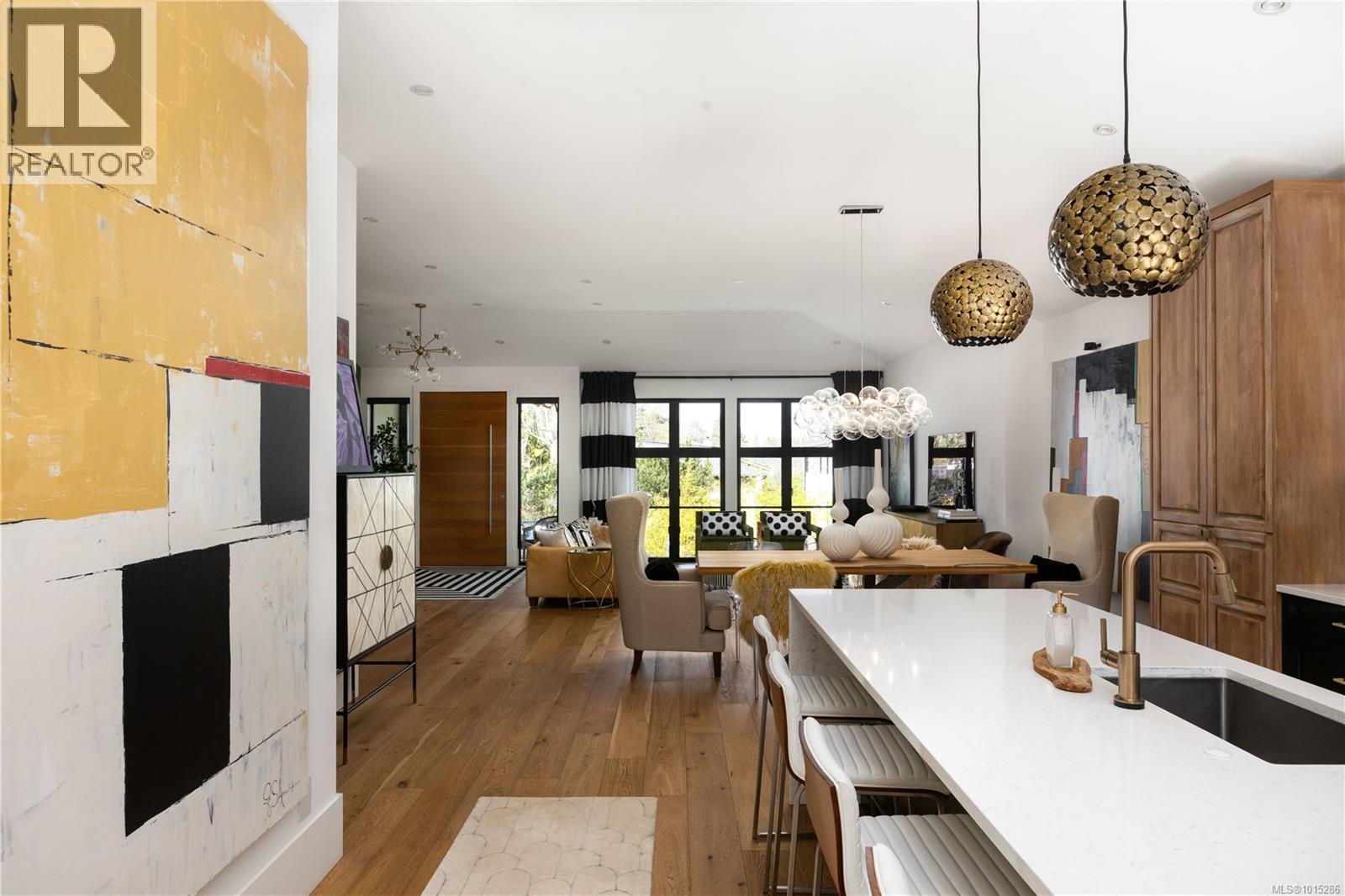  2473 Plumer Street, Oak Bay
