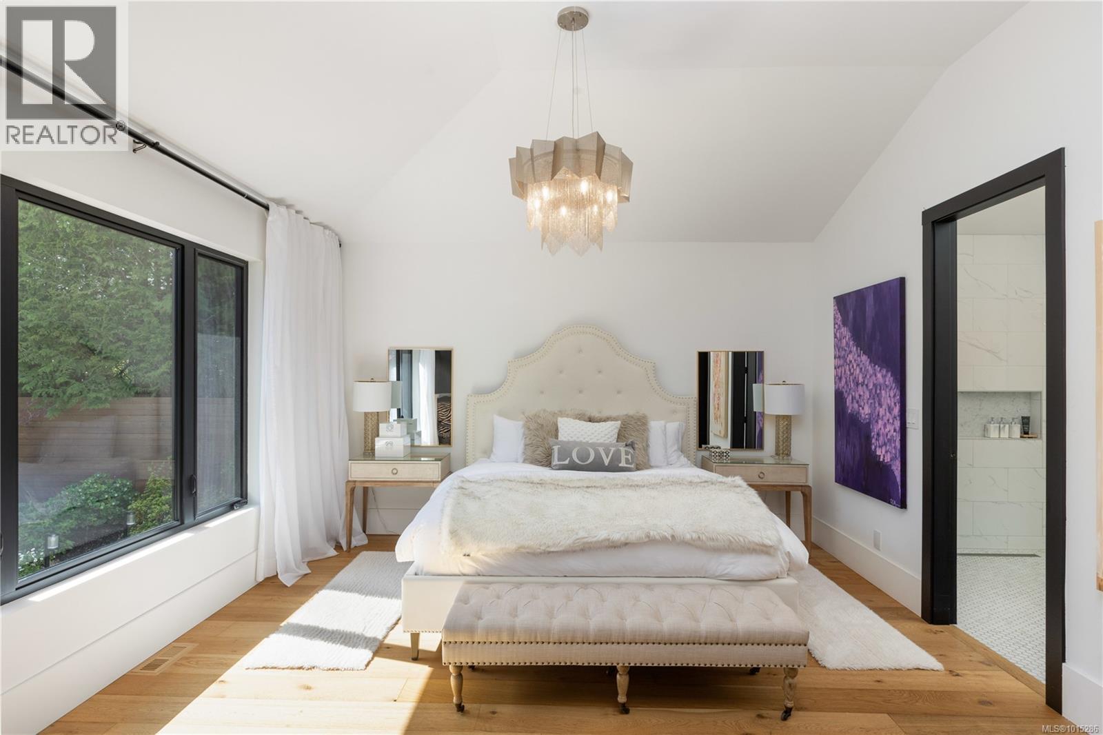  2473 Plumer Street, Oak Bay