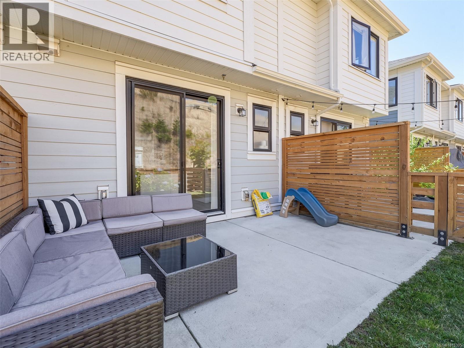21 255 Caspian Dr, Colwood
