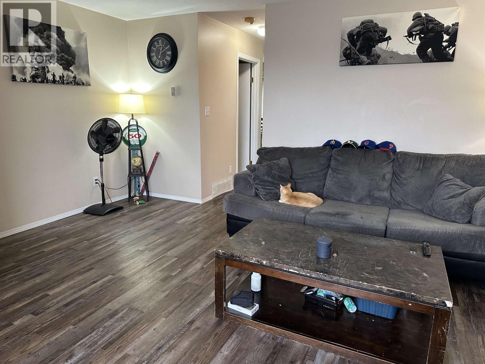 8112 90 AVENUE, Fort St. John