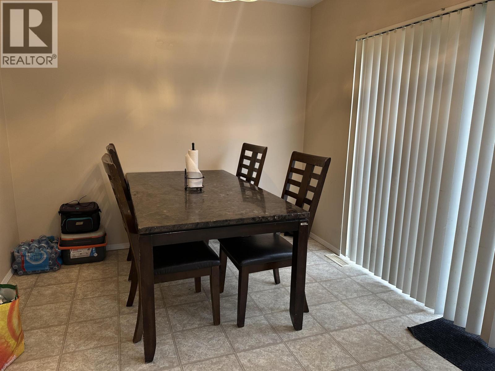 8112 90 AVENUE, Fort St. John