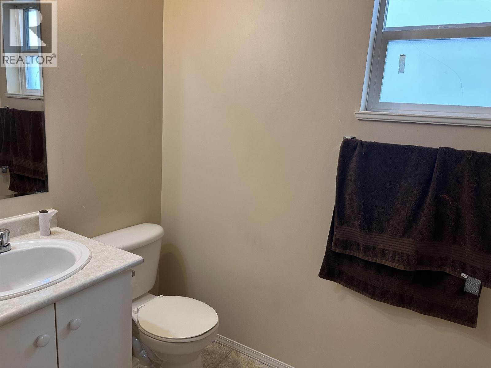 8112 90 AVENUE, Fort St. John