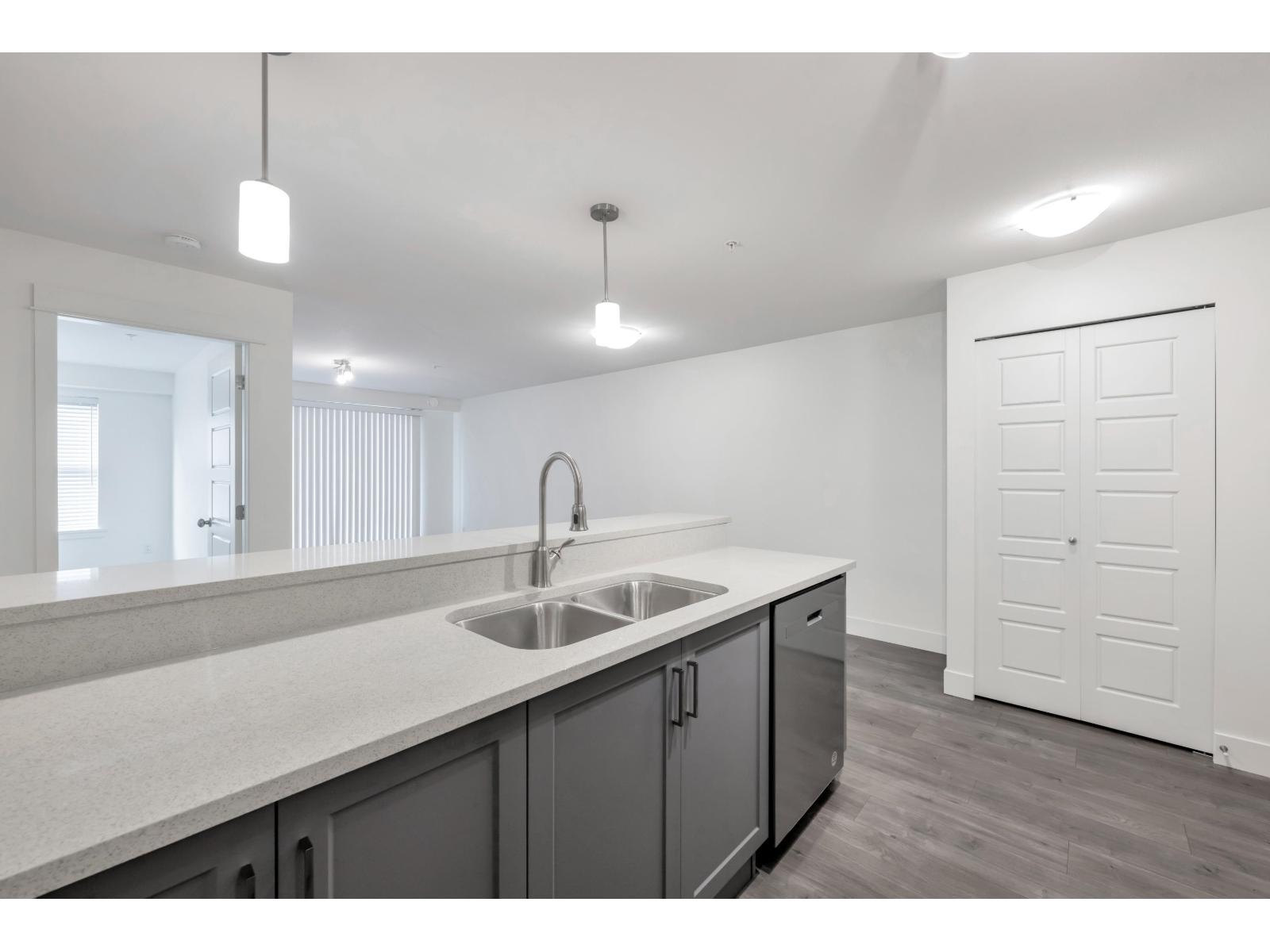 307 30515 CARDINAL AVENUE, Abbotsford