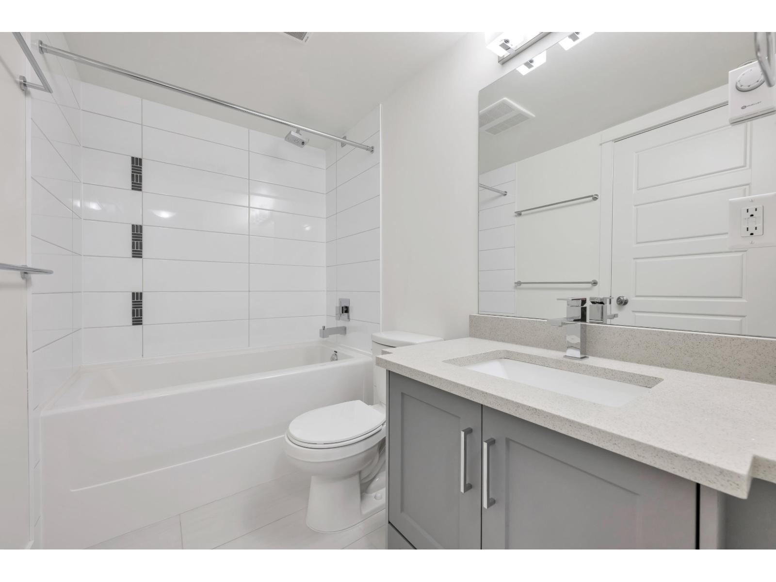 307 30515 CARDINAL AVENUE, Abbotsford