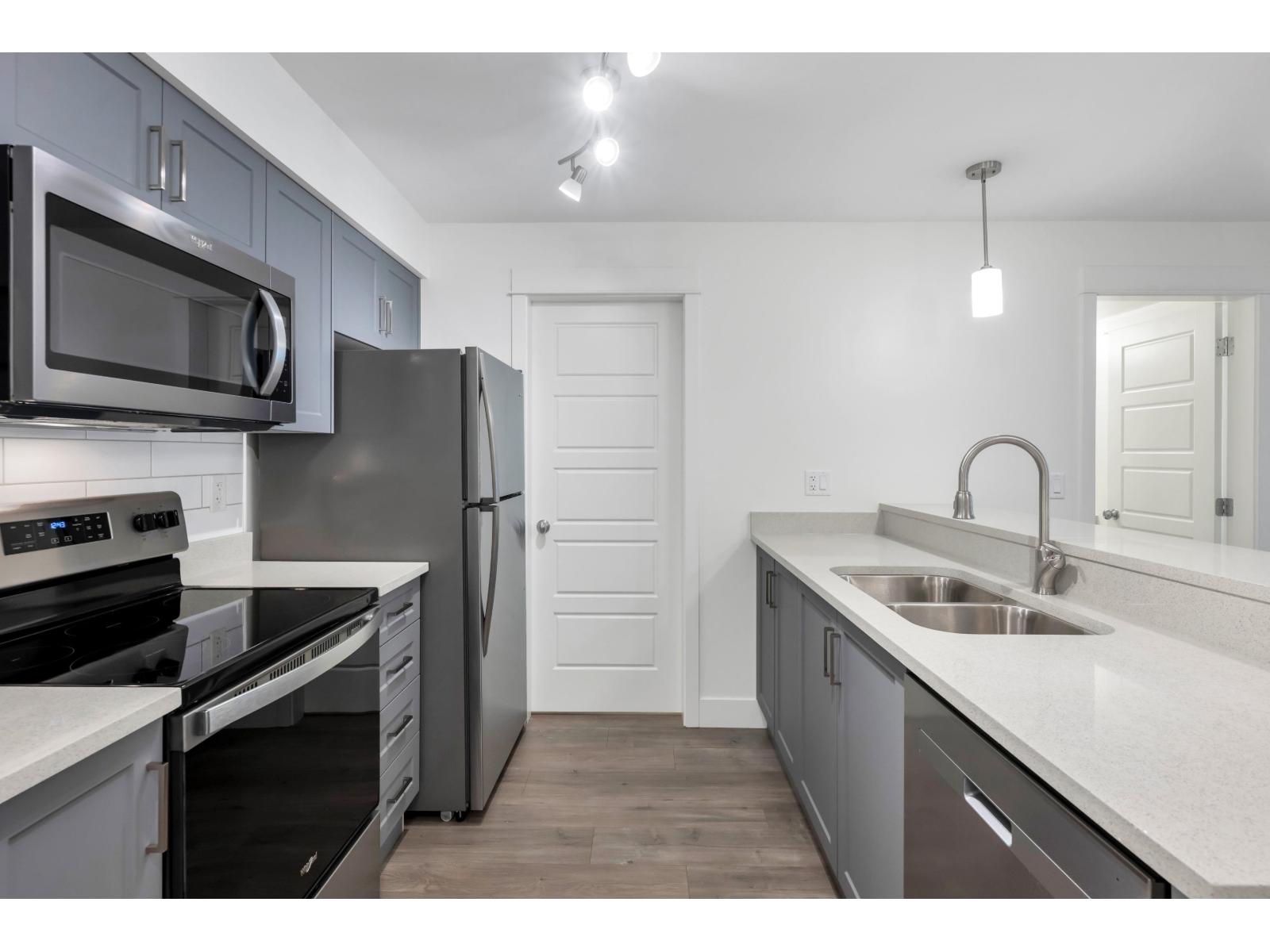 307 30515 CARDINAL AVENUE, Abbotsford