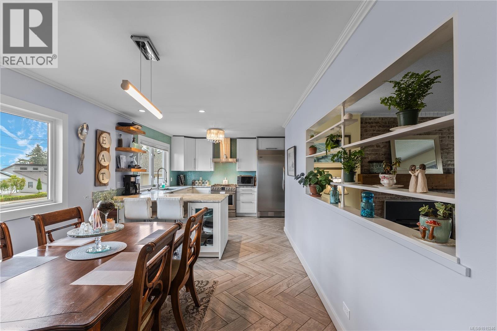 1368 Galerno Rd, Campbell River