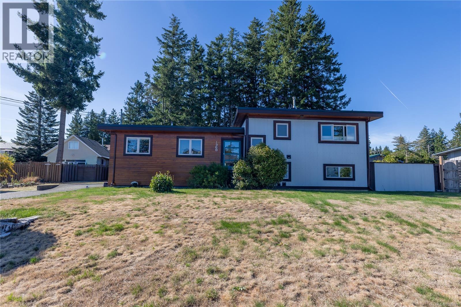1368 Galerno Rd, Campbell River