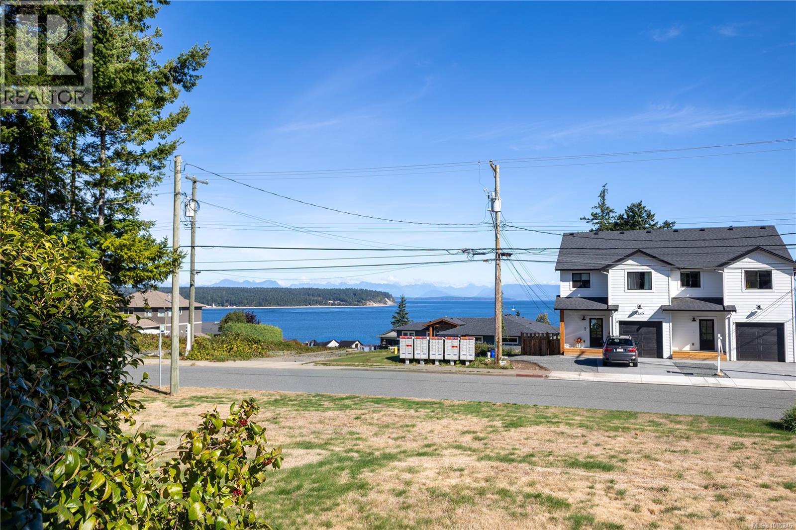 1368 Galerno Rd, Campbell River