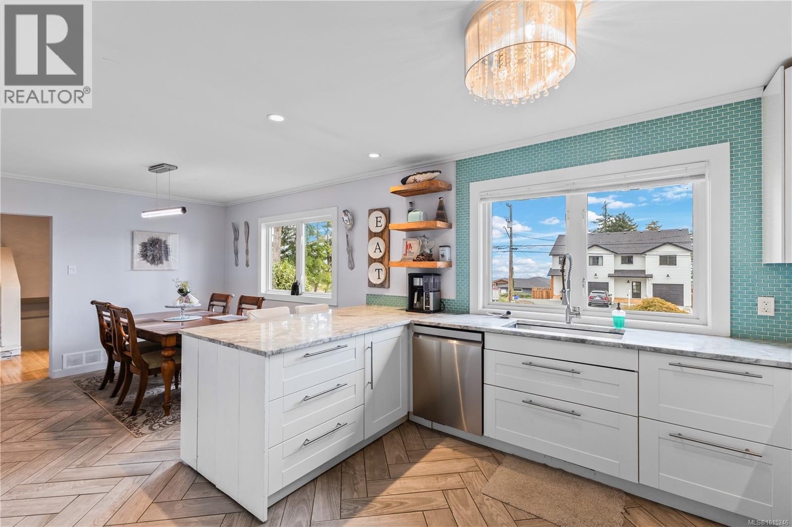 1368 Galerno Rd, Campbell River