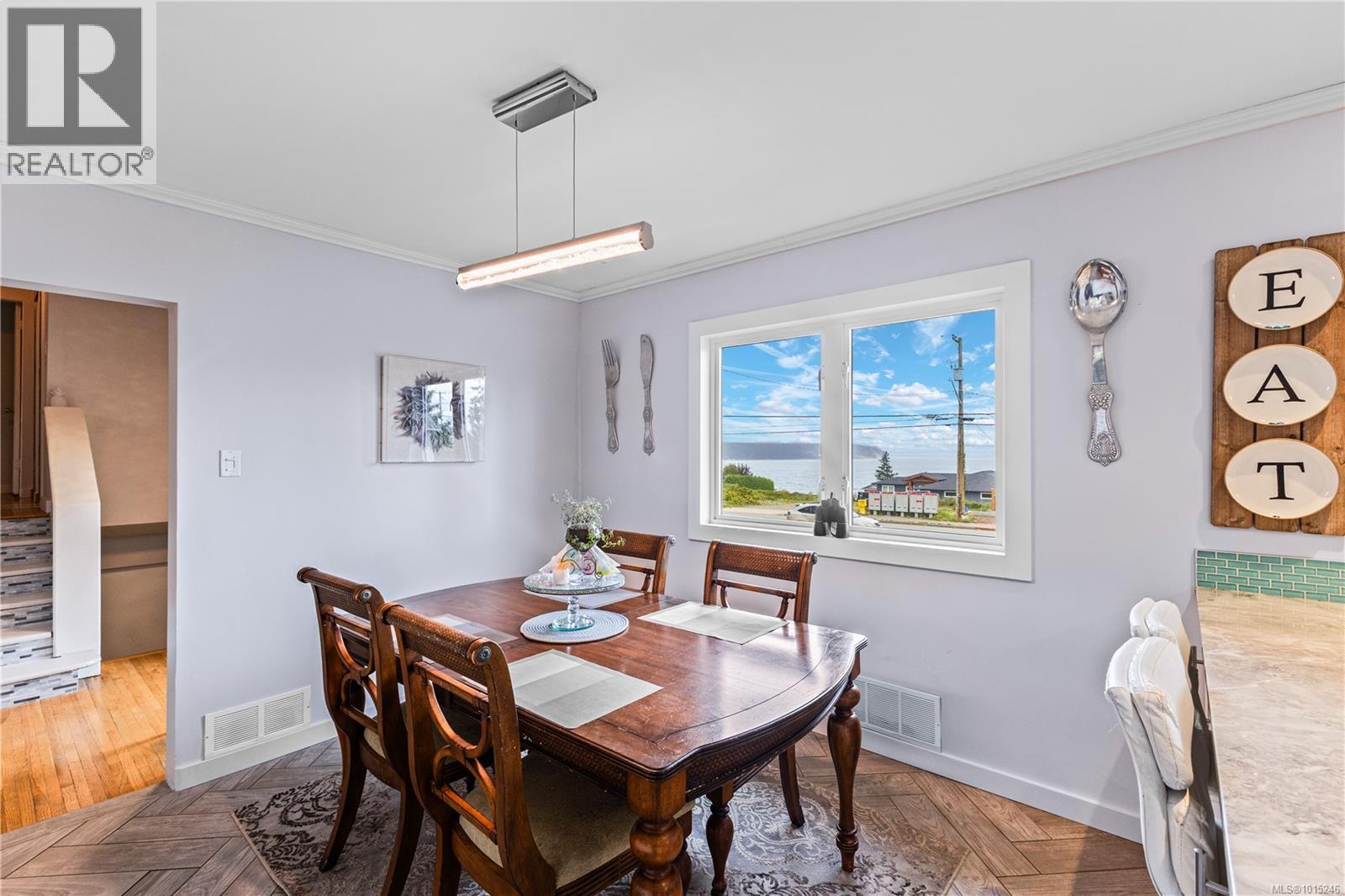 1368 Galerno Rd, Campbell River